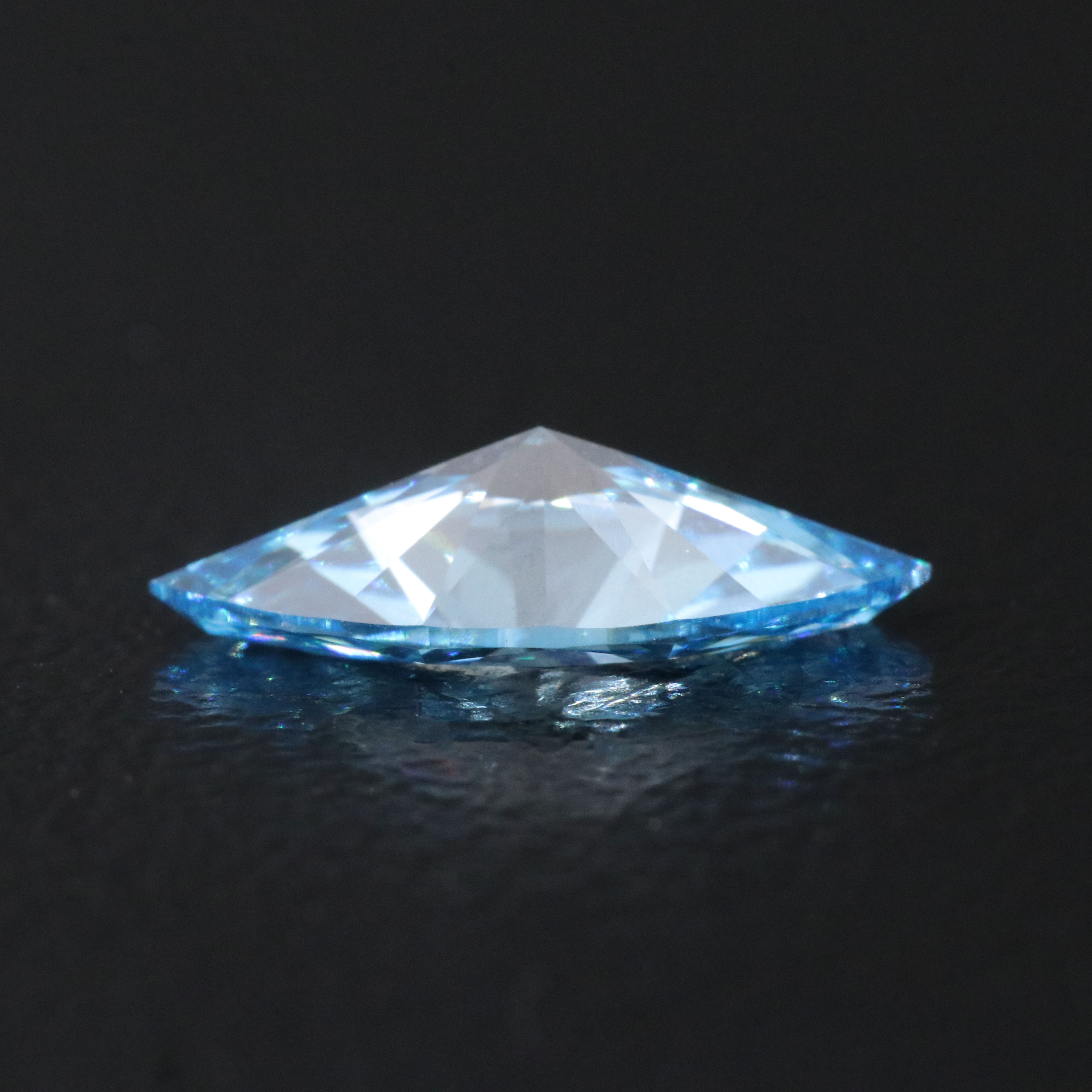 Loose 1.03 CT Lab Grown Fancy Vivid Blue Diamond with IGI Report