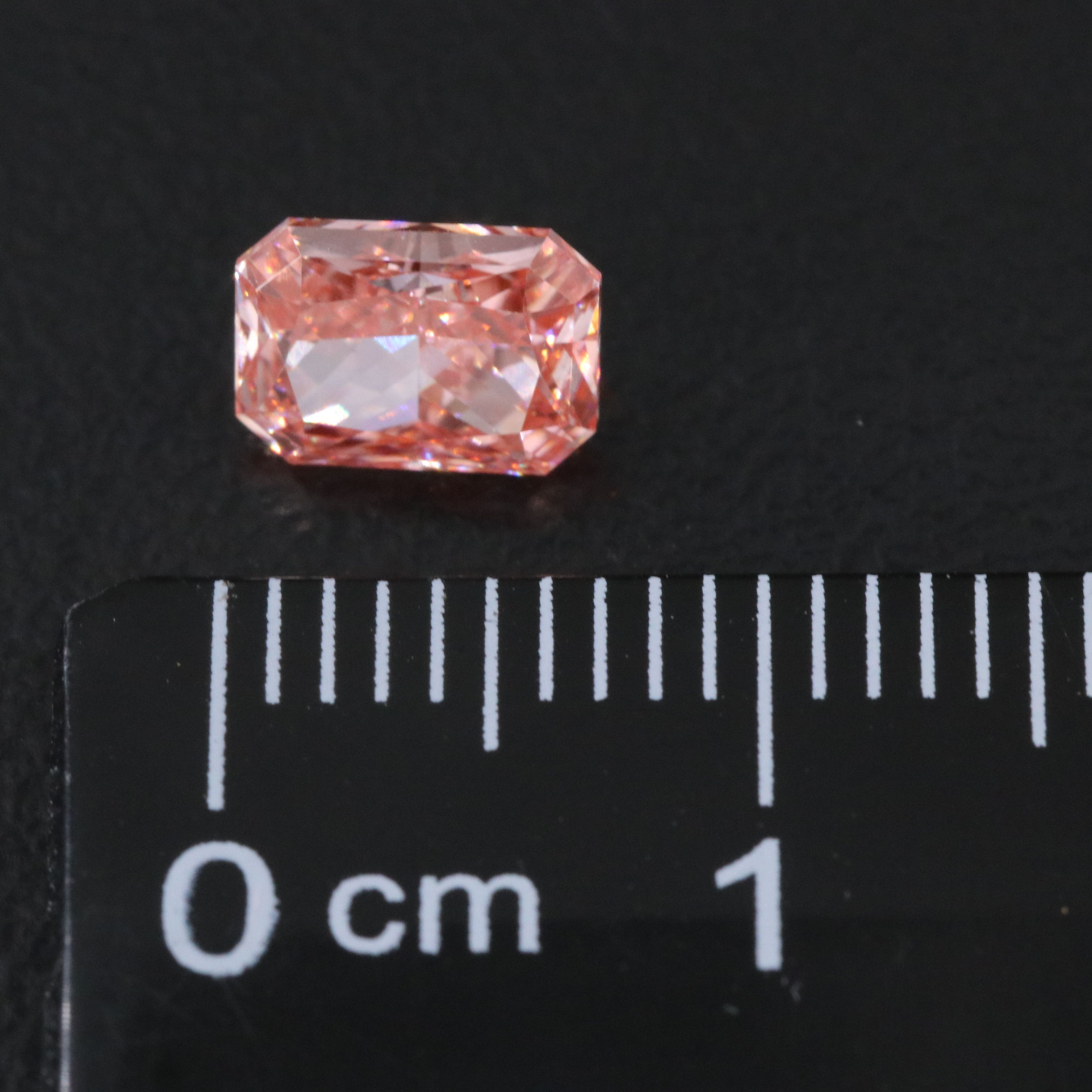 Loose 1.07 CT Lab Grown Fancy Vivid Pink Diamond with IGI Report