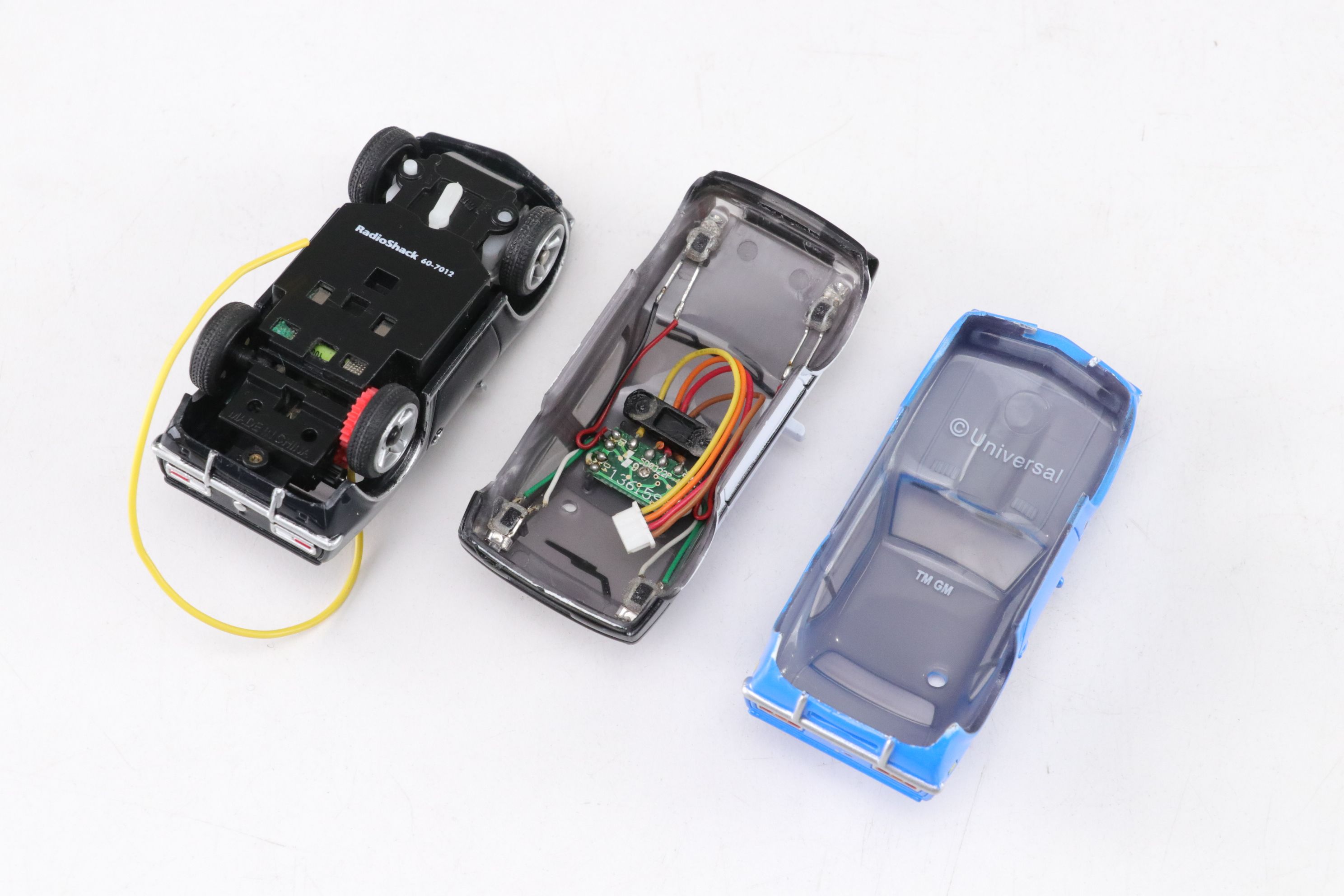 ZipZaps RC Car with Additional Wheels, Hubcaps and More