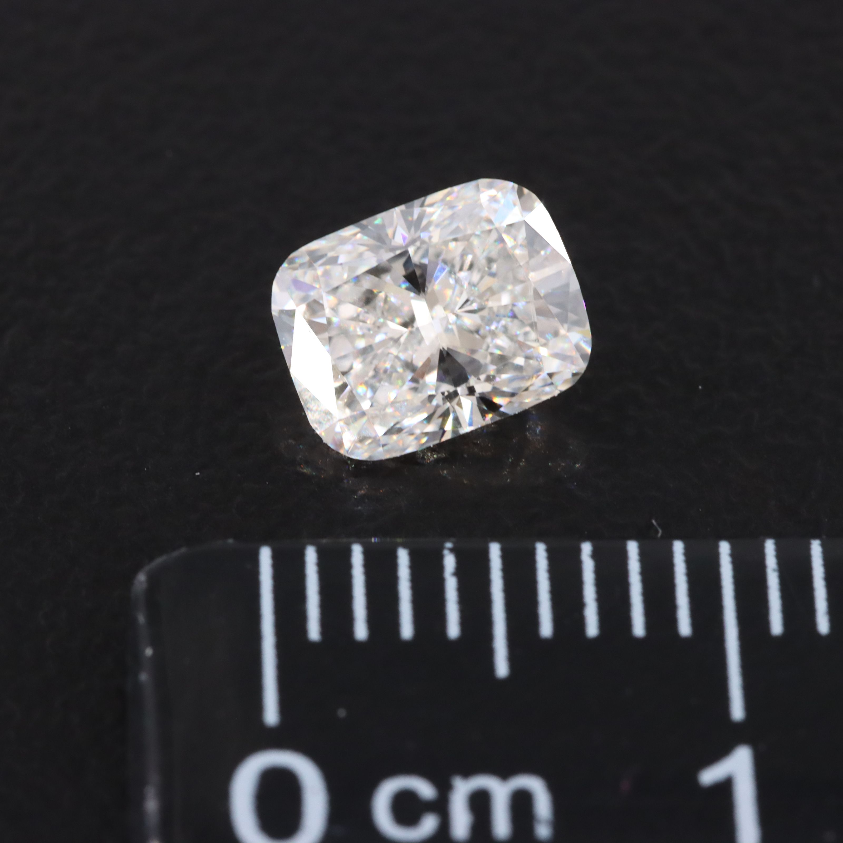 Loose 1.01 CT Lab Grown Diamond with IGI Report