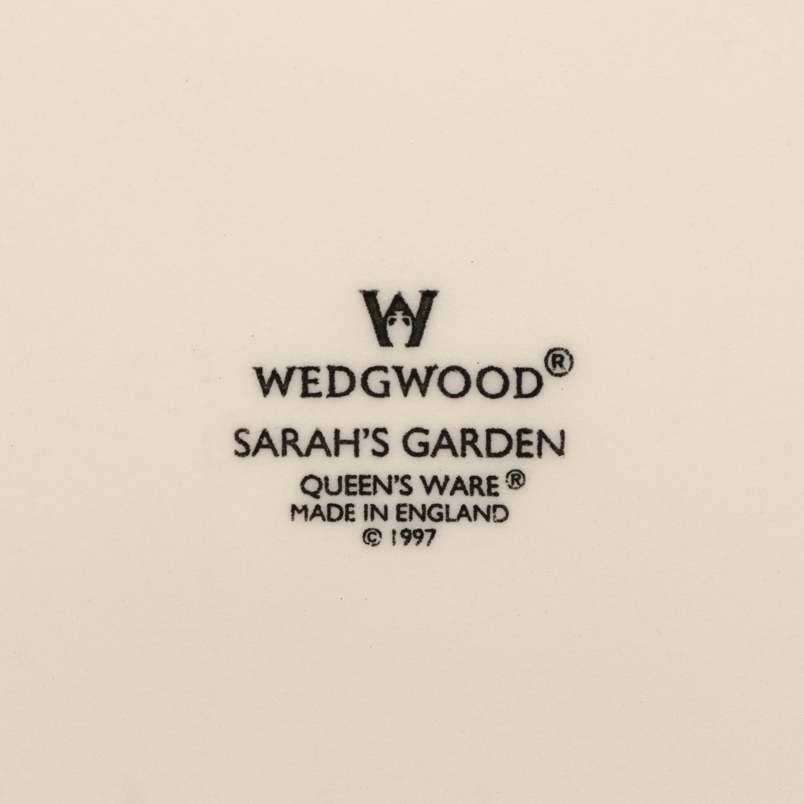 Wedgwood "Sarah's Garden" Porcelain Dinner and Salad Plates, 1997