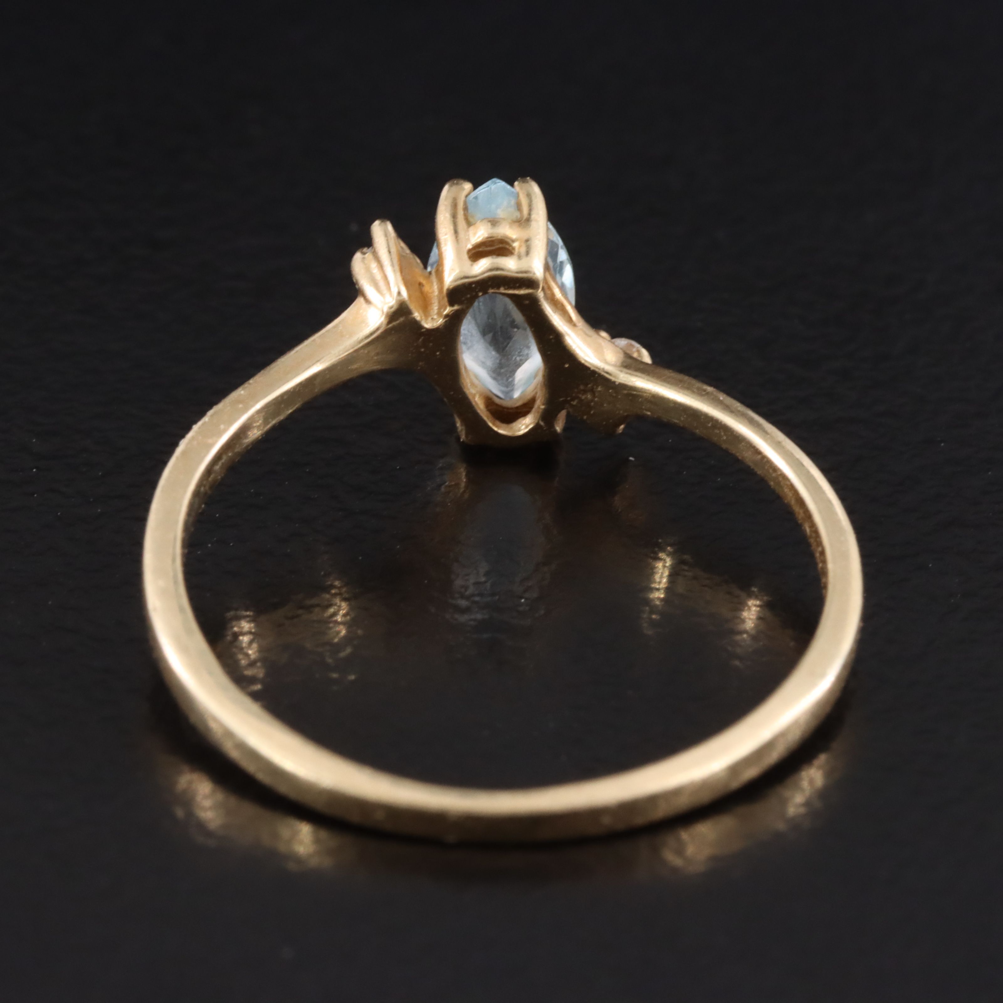 10K Aquamarine and Diamond Ring