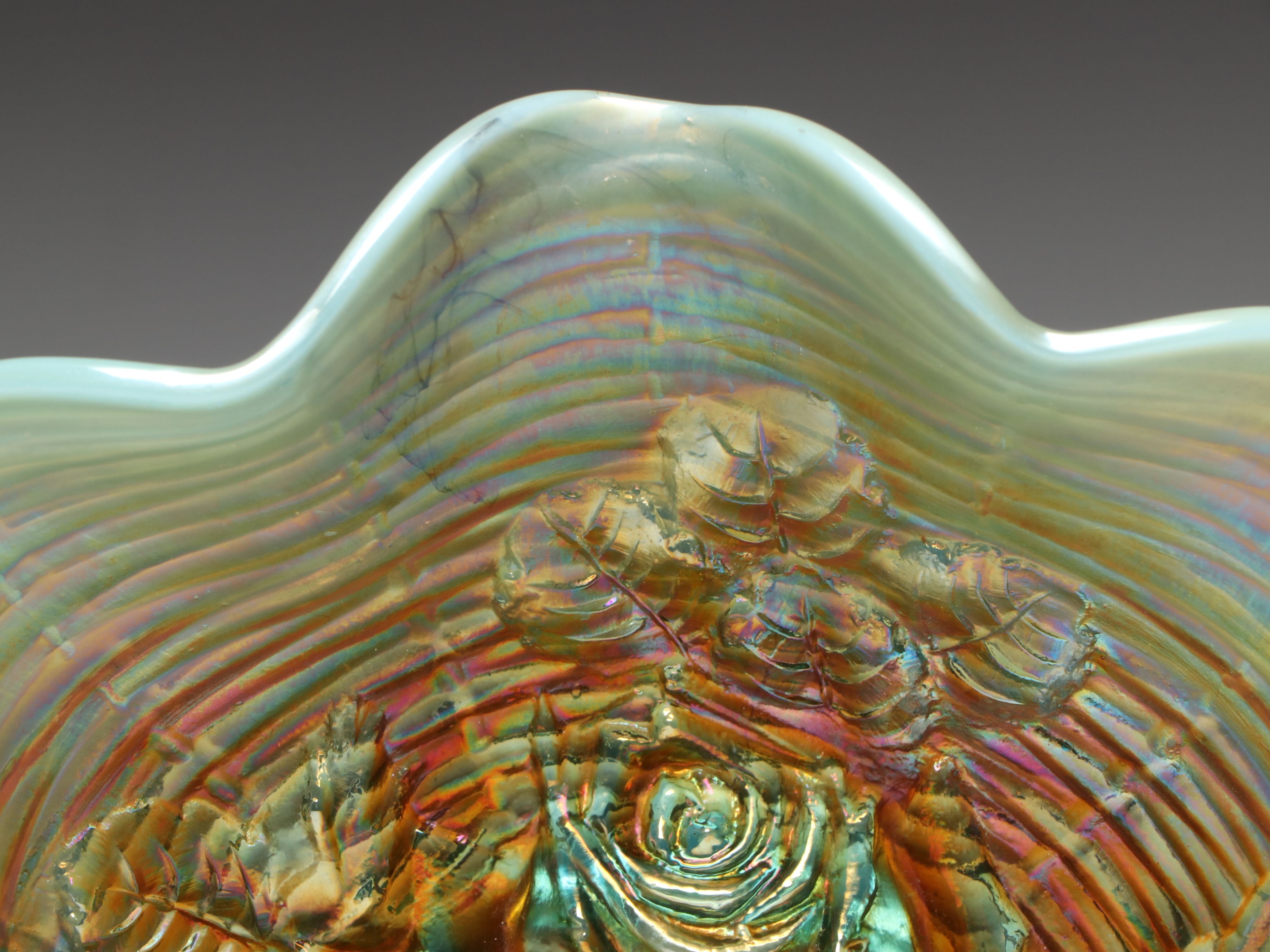 Northwood "Rose Show" Carnival Glass Ruffled Bowl, Early 20th Century