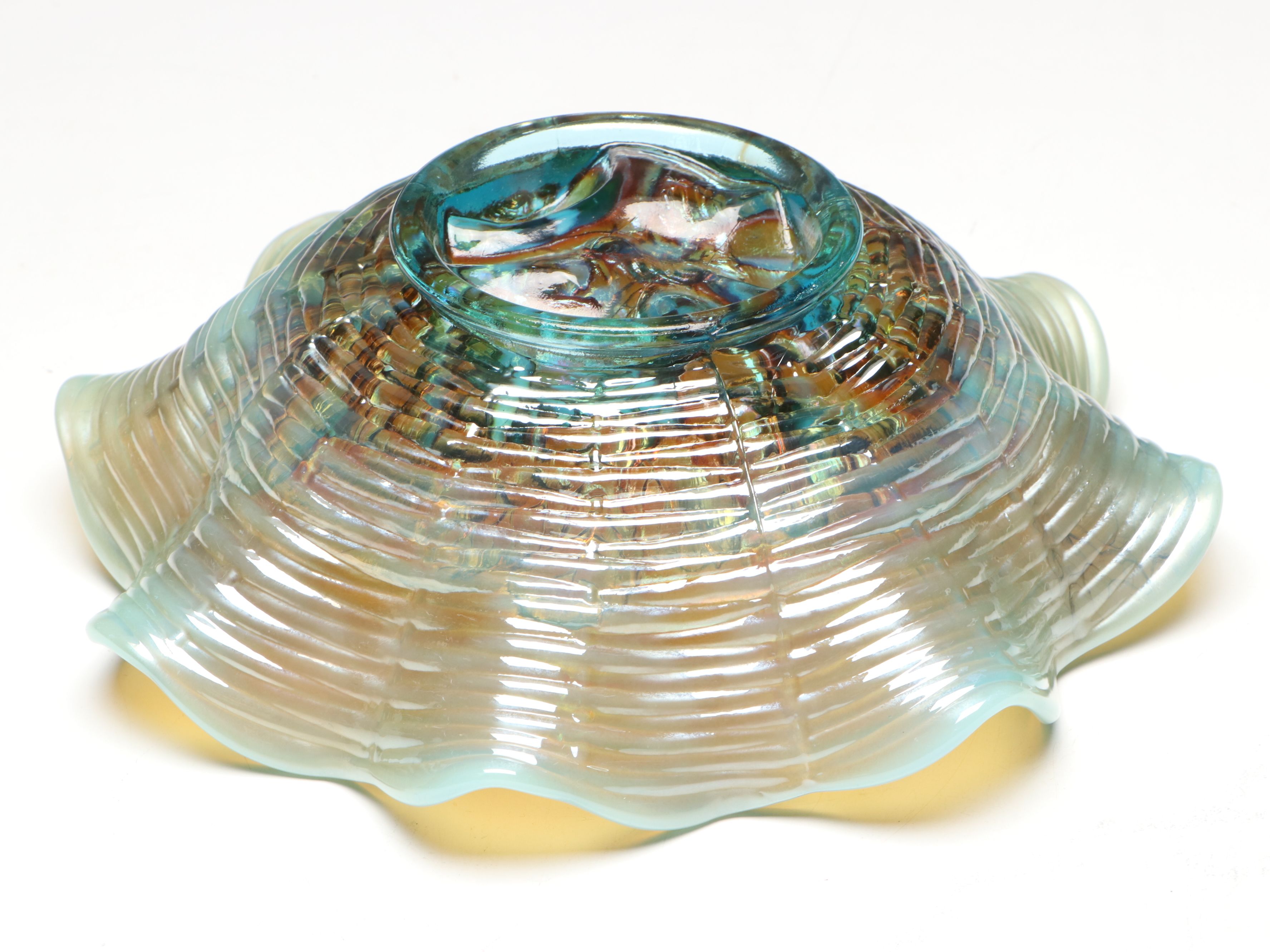 Northwood "Rose Show" Carnival Glass Ruffled Bowl, Early 20th Century