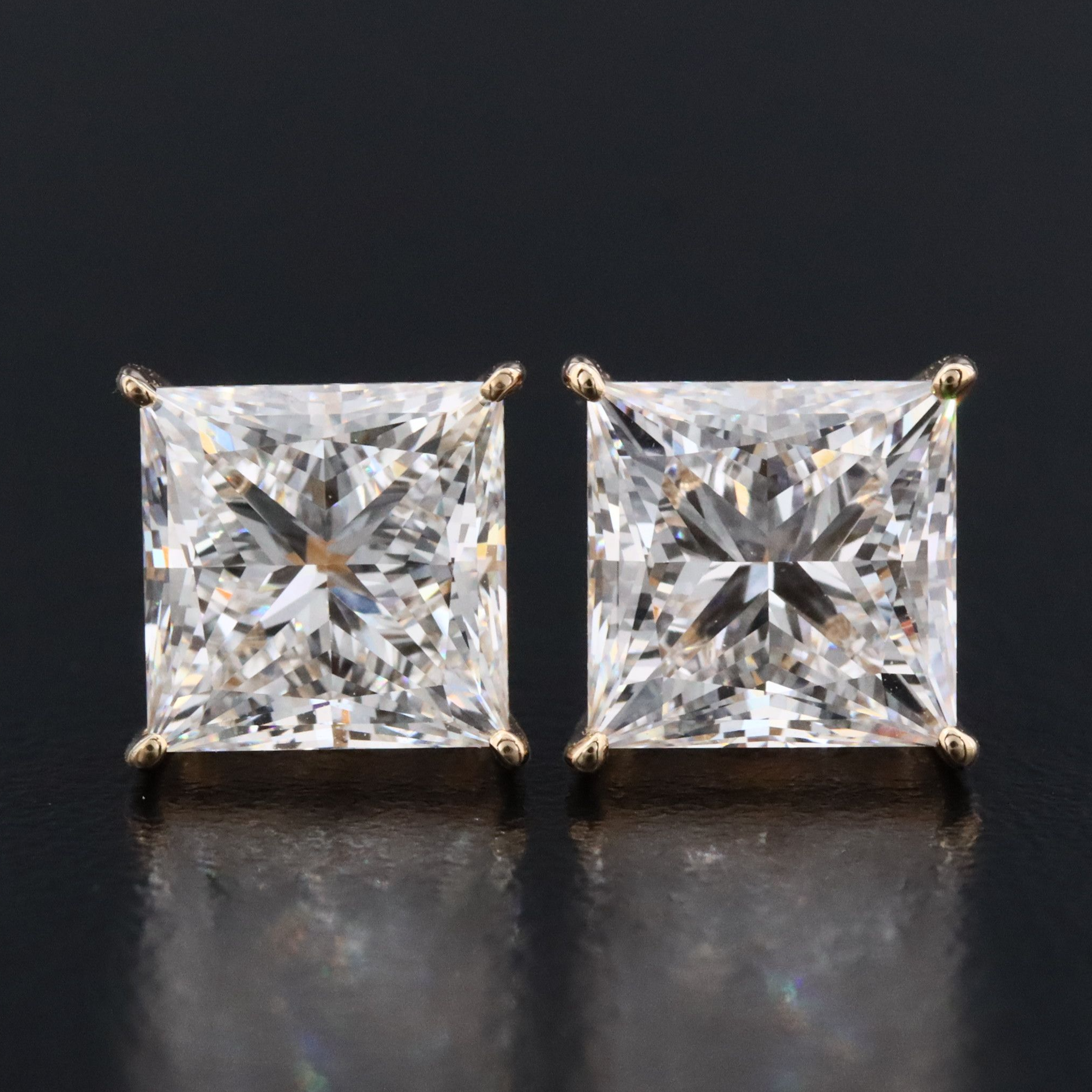 18K 4.09 CT Lab Grown Diamond Stud Earrings with IGI Report