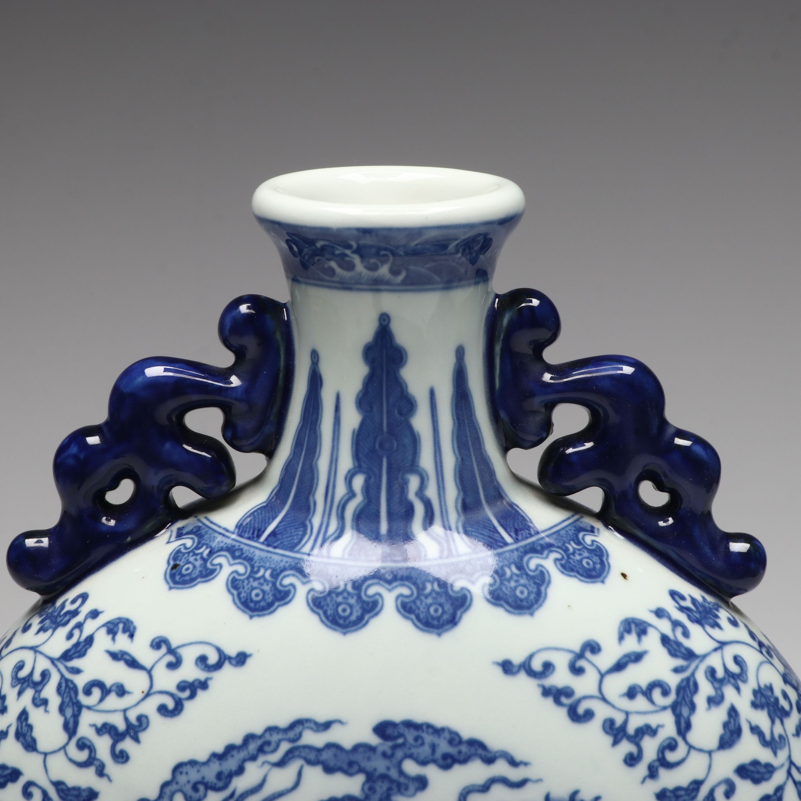 Chinese Blue and White Floral Porcelain Vases