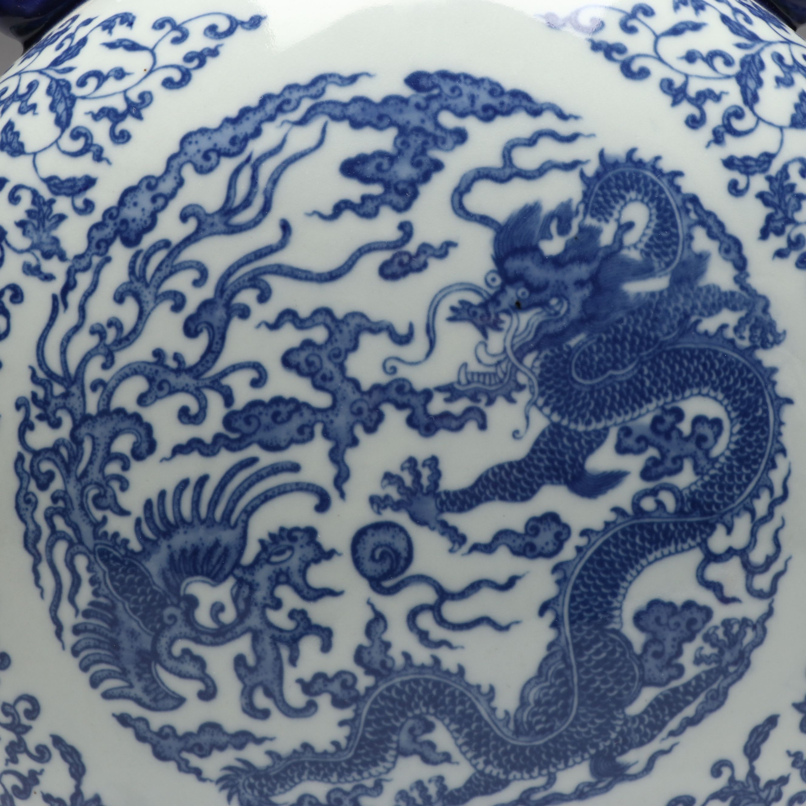 Chinese Blue and White Floral Porcelain Vases