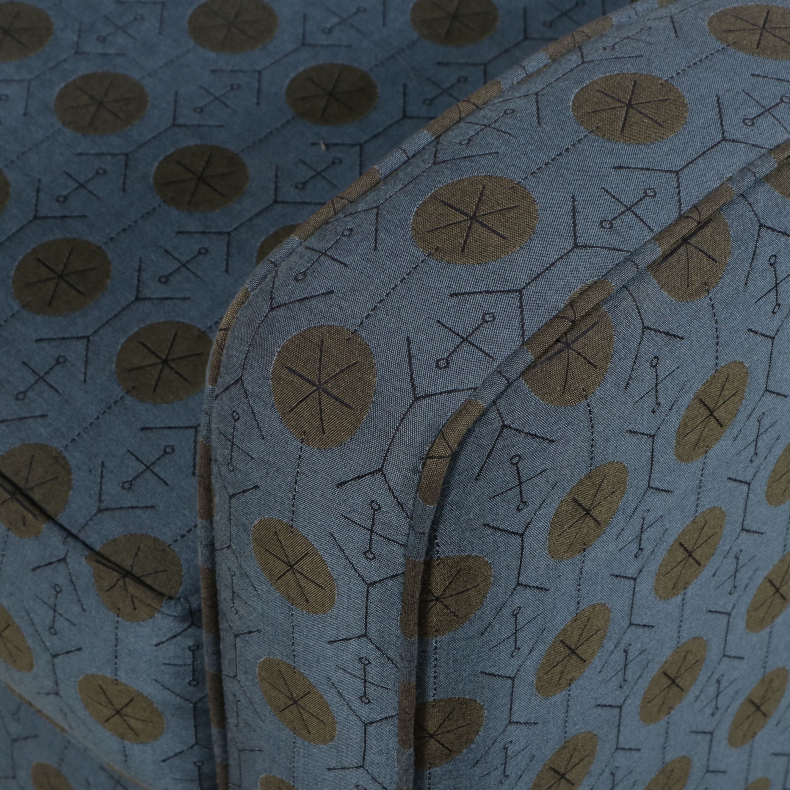 Contemporary Carter Wingback Lounge Chair