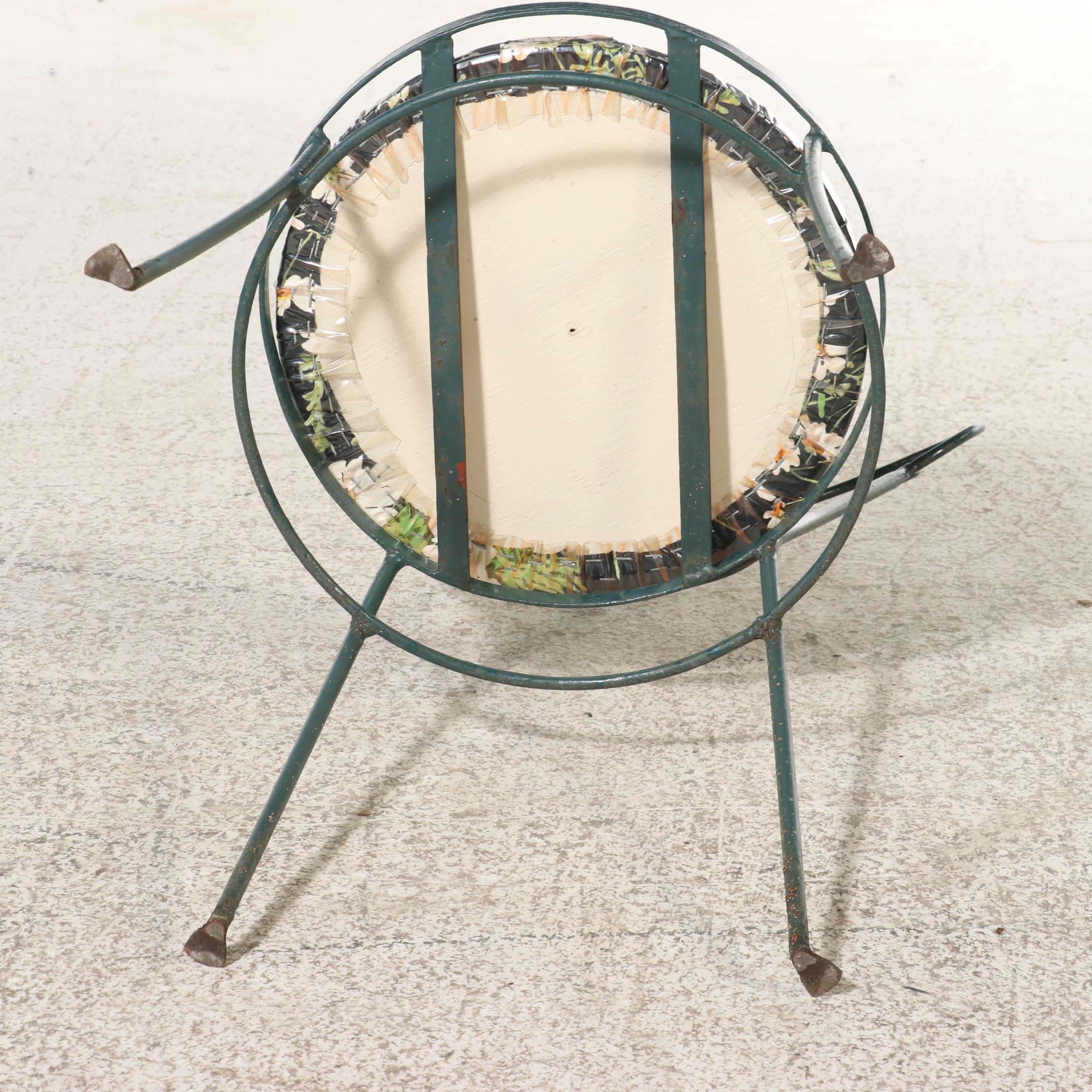Green-Painted Wrought Iron Five-Piece Patio Dining Set, Late 20th Century