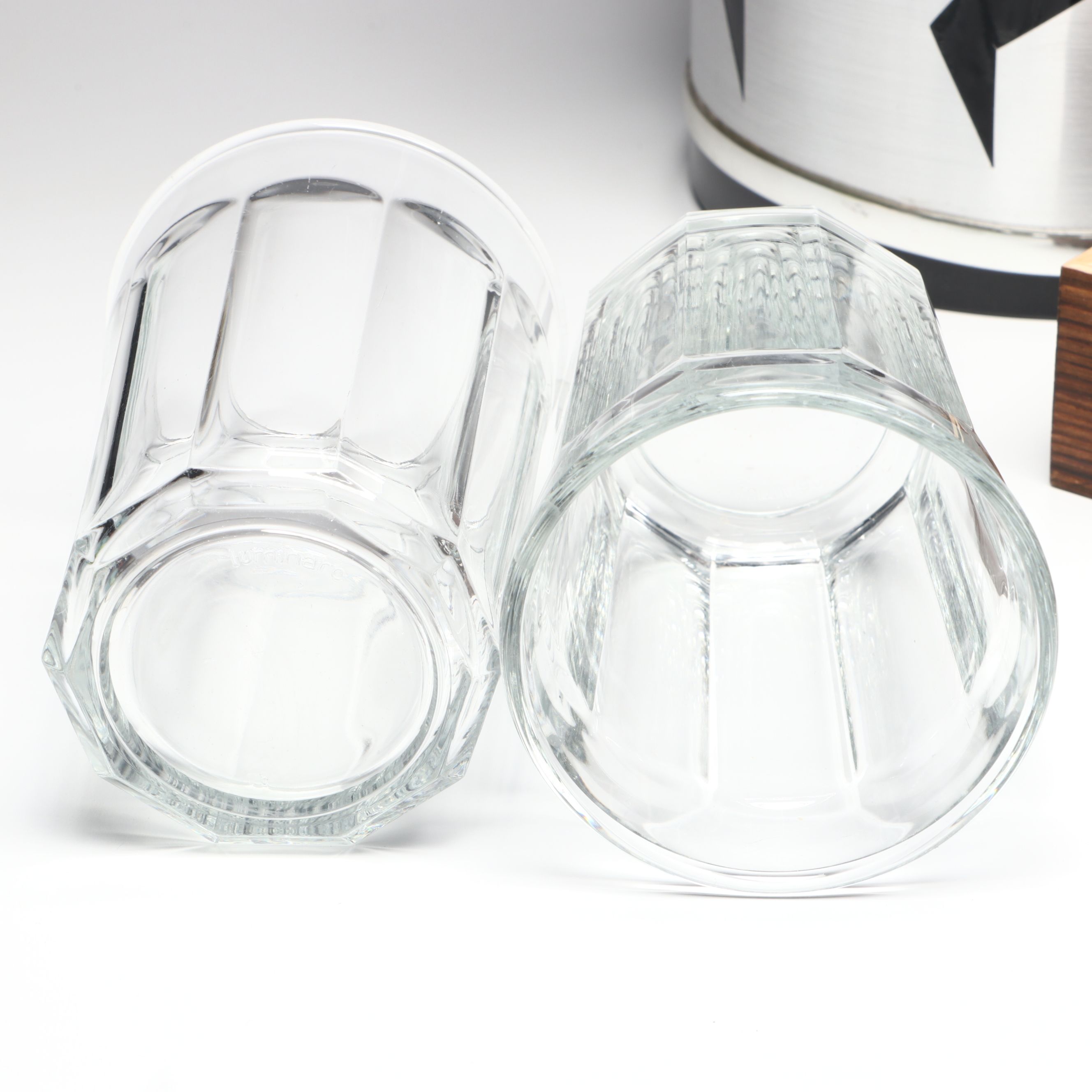 Toasted Barrel Bourbon Smoking Set with Ice Bucket and More Accessories