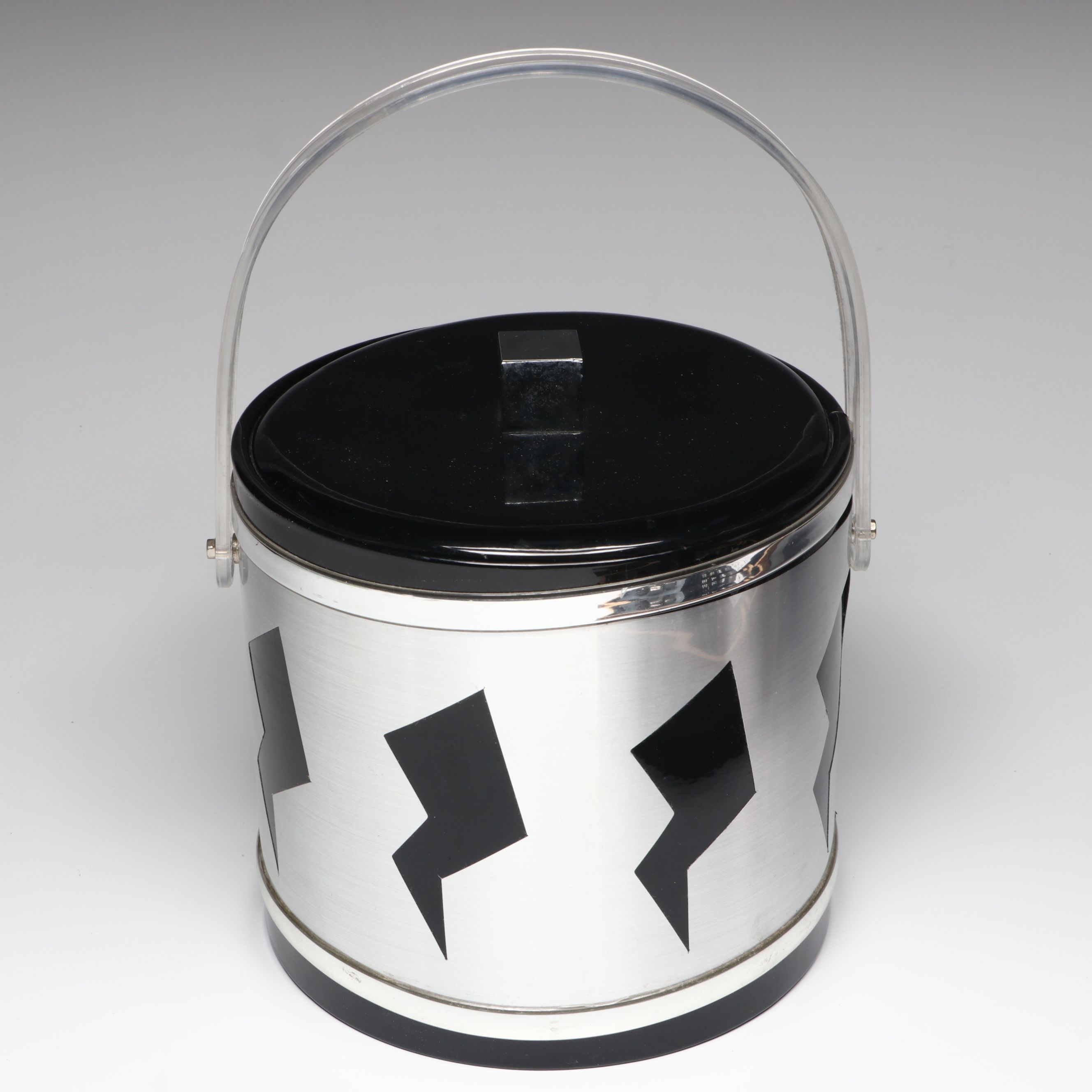 Toasted Barrel Bourbon Smoking Set with Ice Bucket and More Accessories