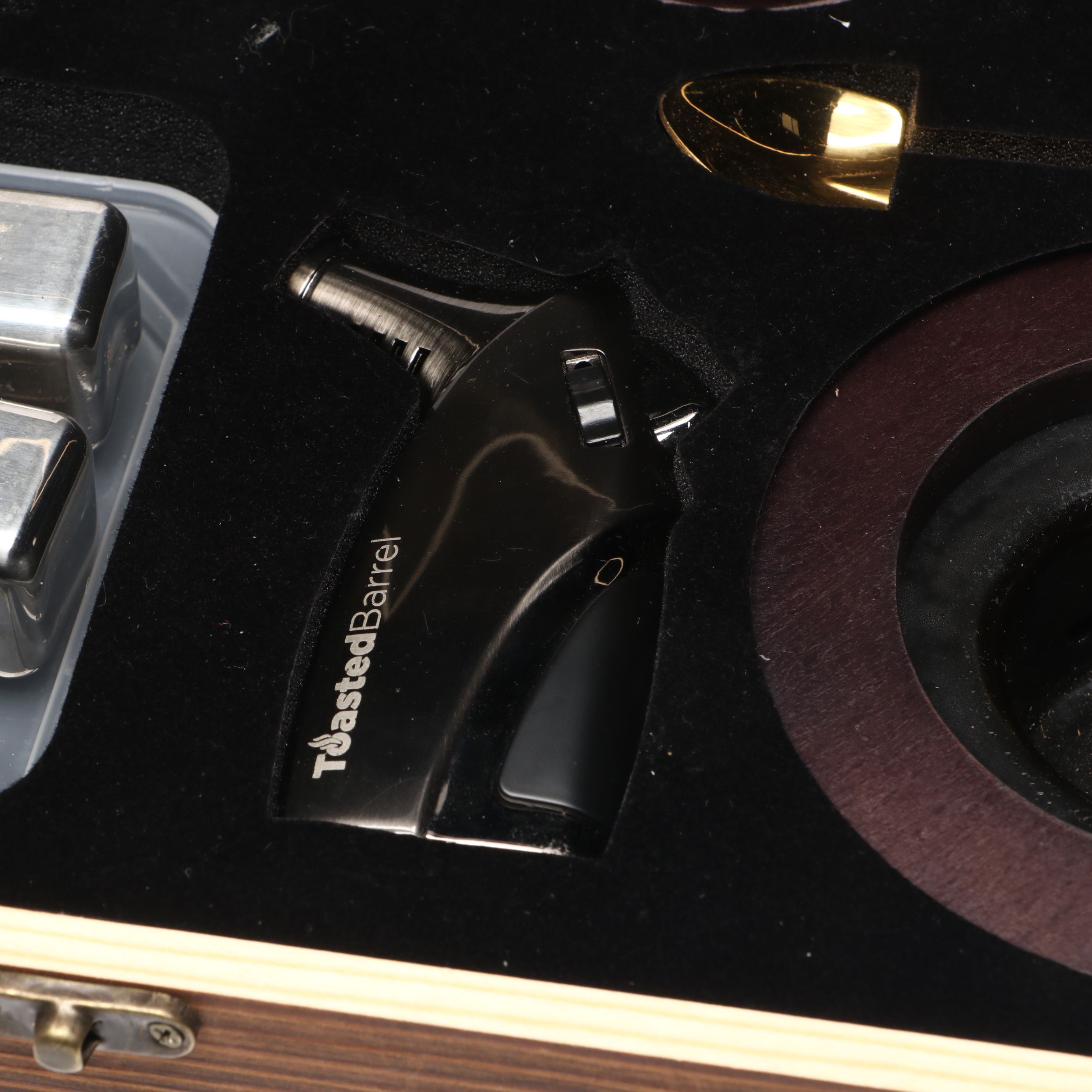 Toasted Barrel Bourbon Smoking Set with Ice Bucket and More Accessories