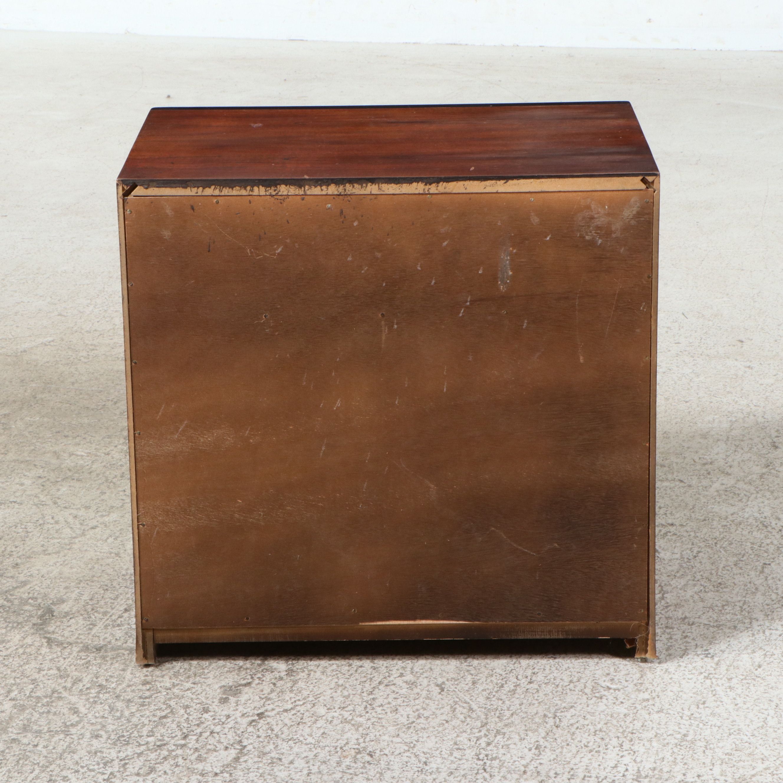 Pair of Century Furniture Mahogany Nightstands