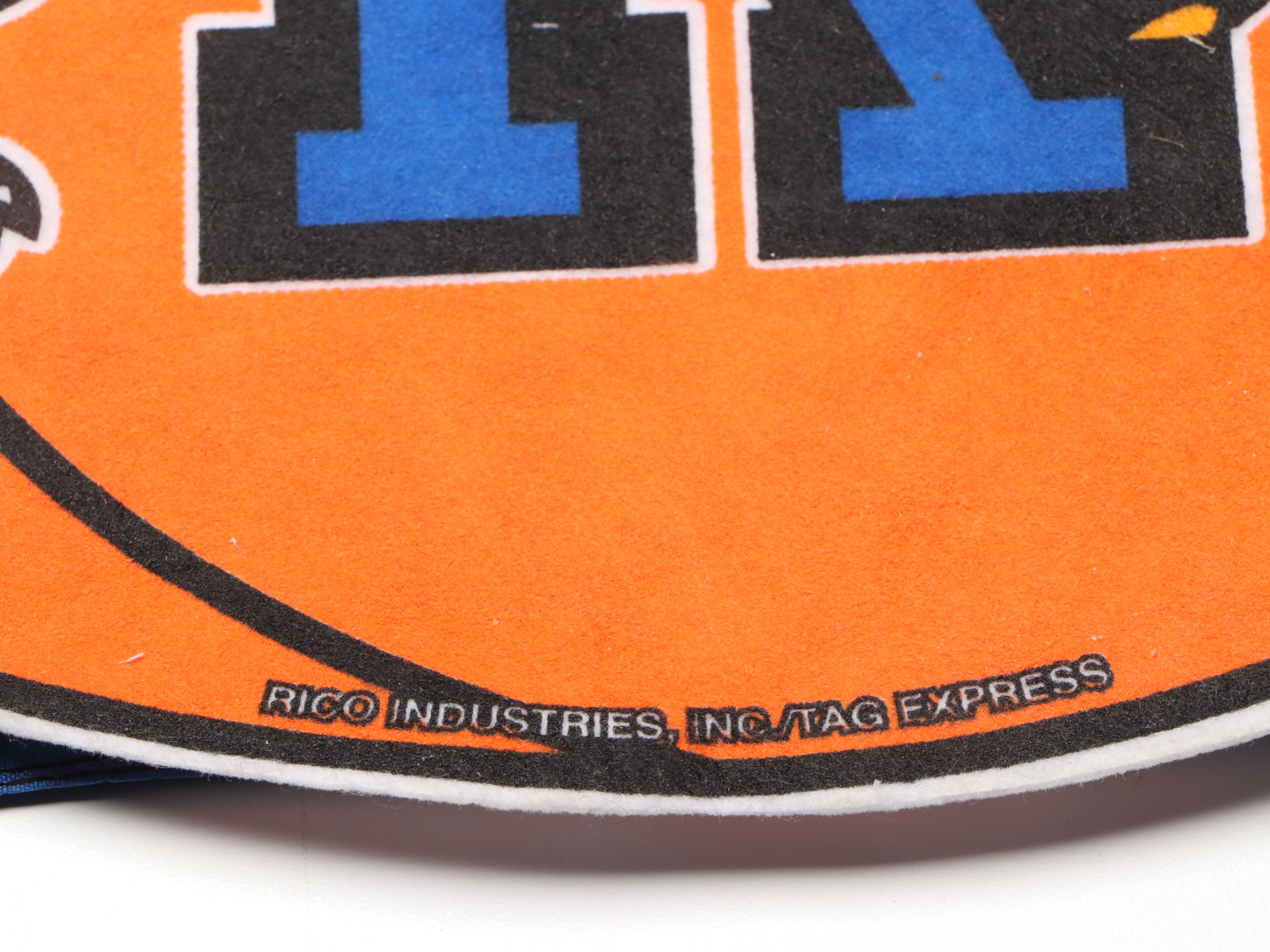 Kentucky Wildcat Error Print Tongue Banner with Felt Sign and Pennant