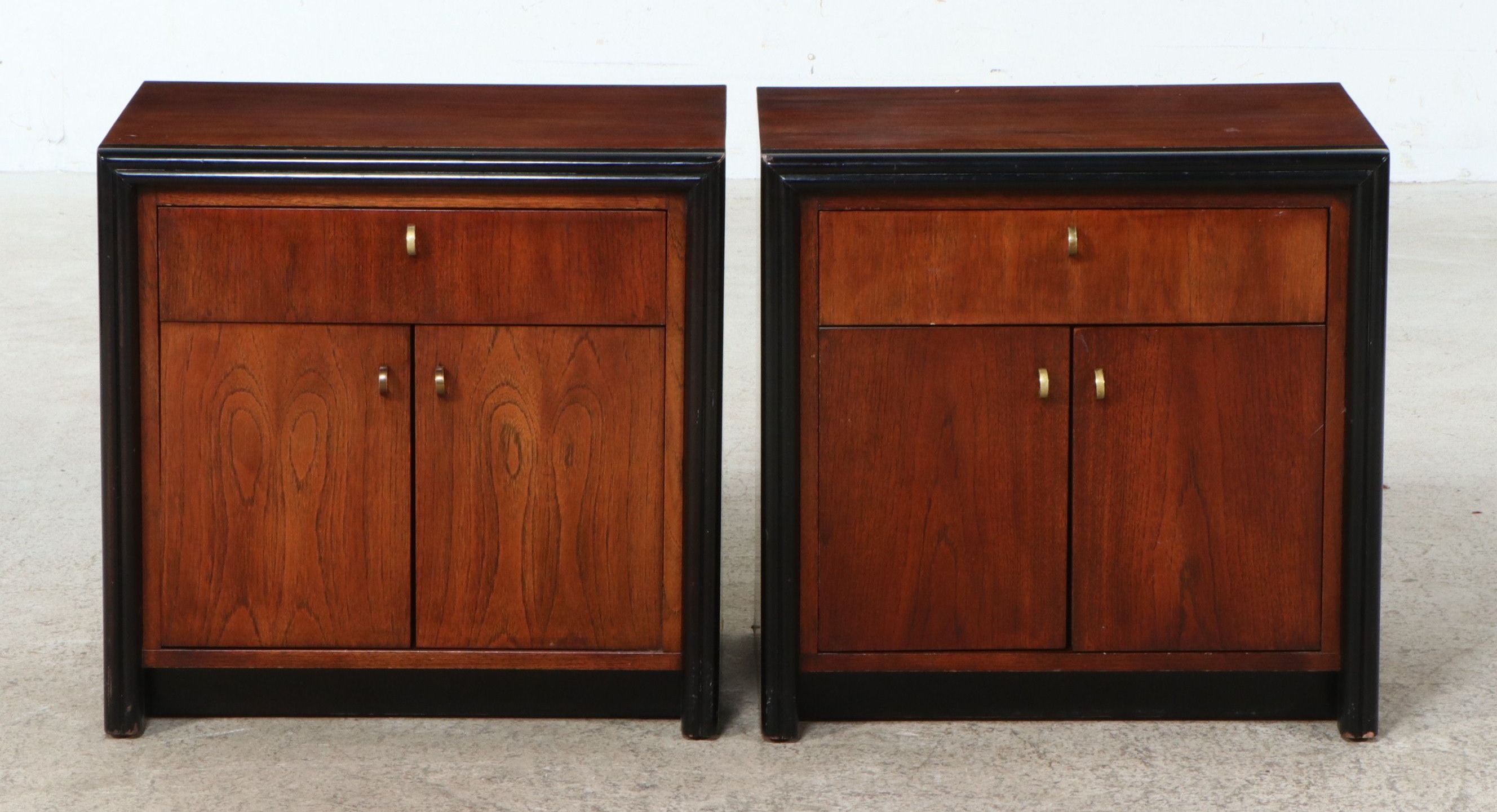 Pair of Century Furniture Mahogany Nightstands