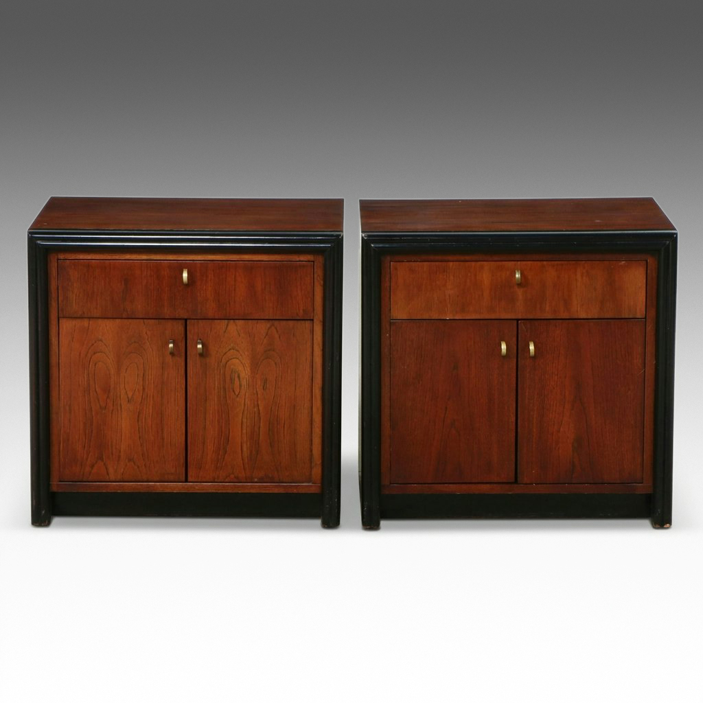 Pair of Century Furniture Mahogany Nightstands