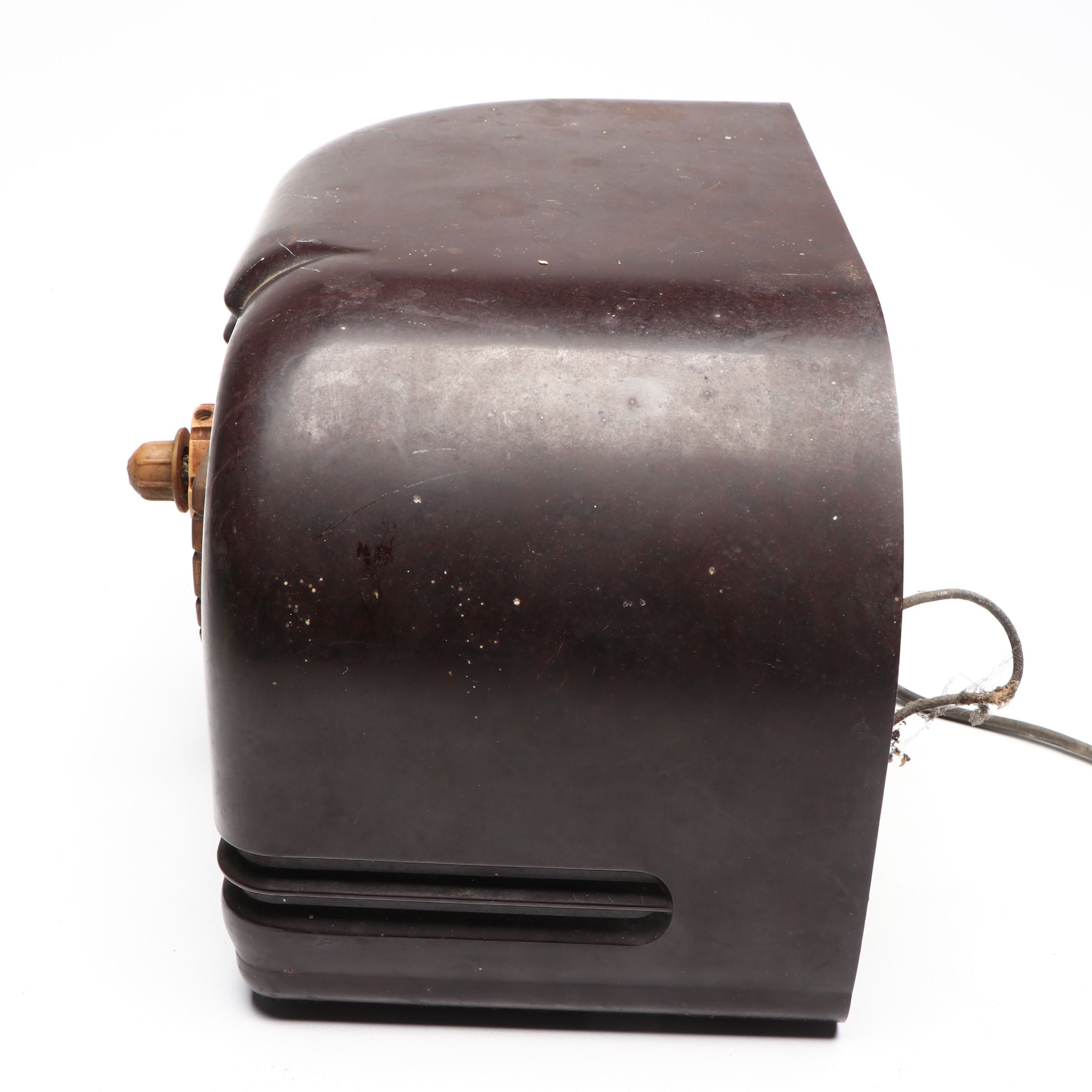 Zenith Bakelite Tabletop Radio, Mid-20th Century