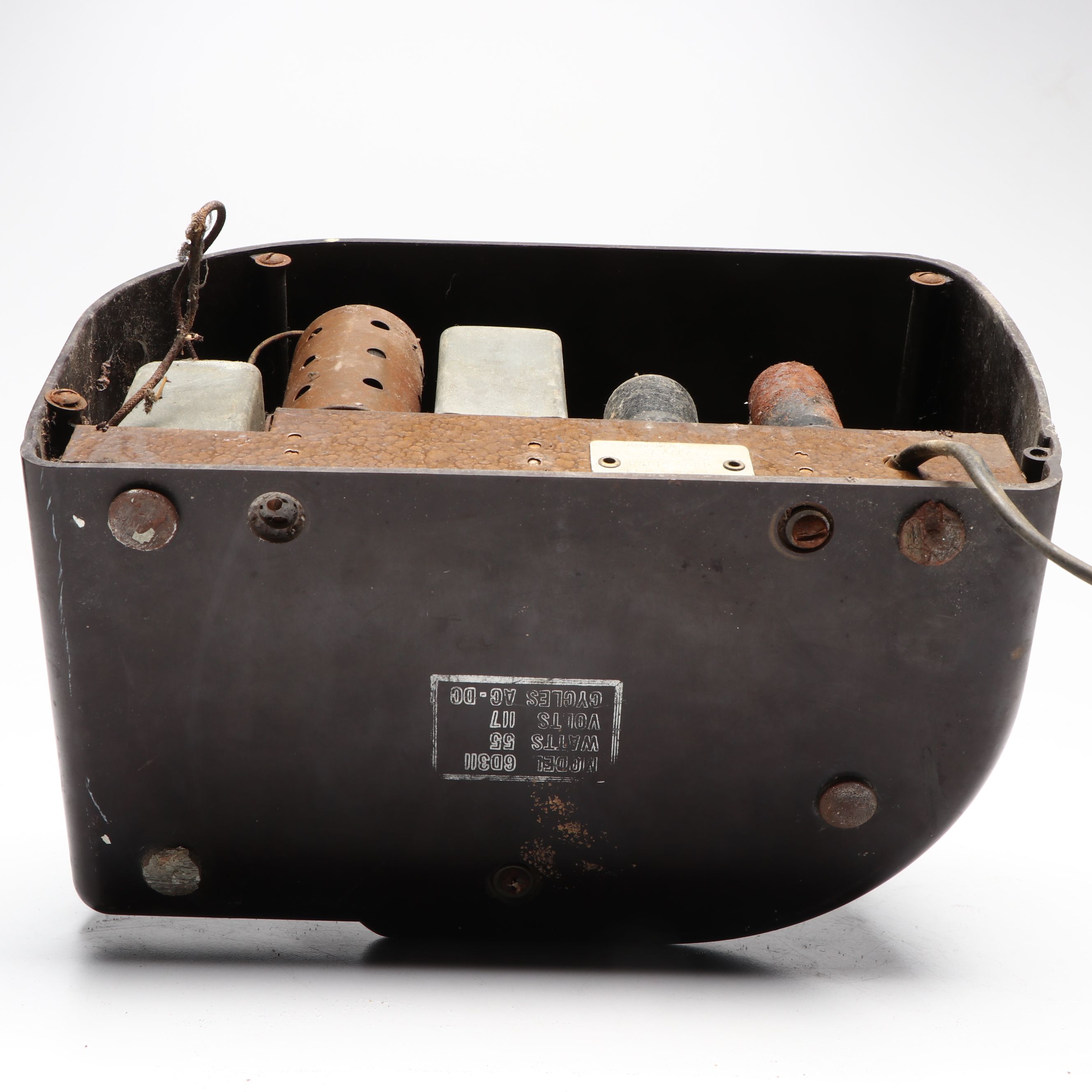 Zenith Bakelite Tabletop Radio, Mid-20th Century