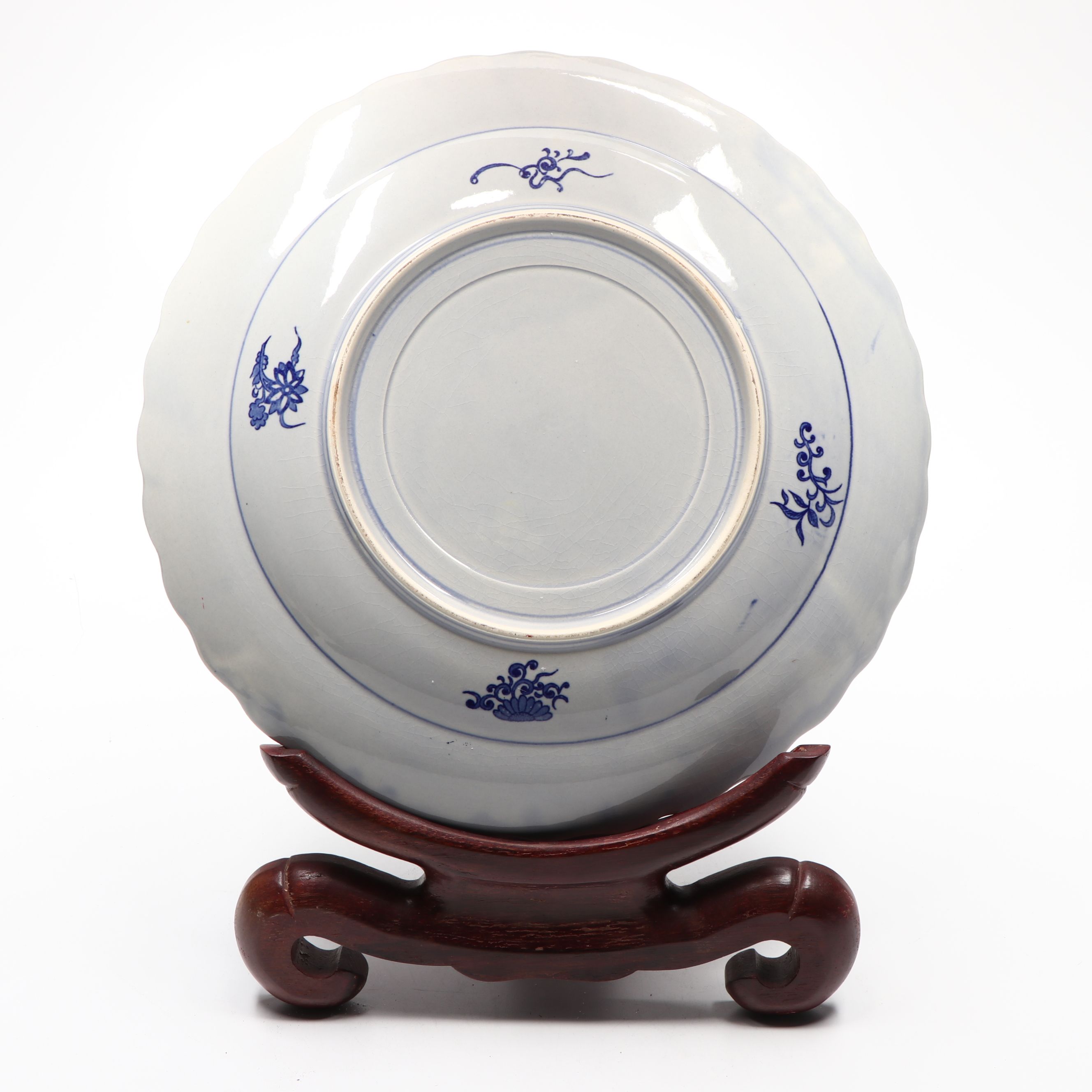 Japanese Imari Ware Hand-Painted Porcelain Plate