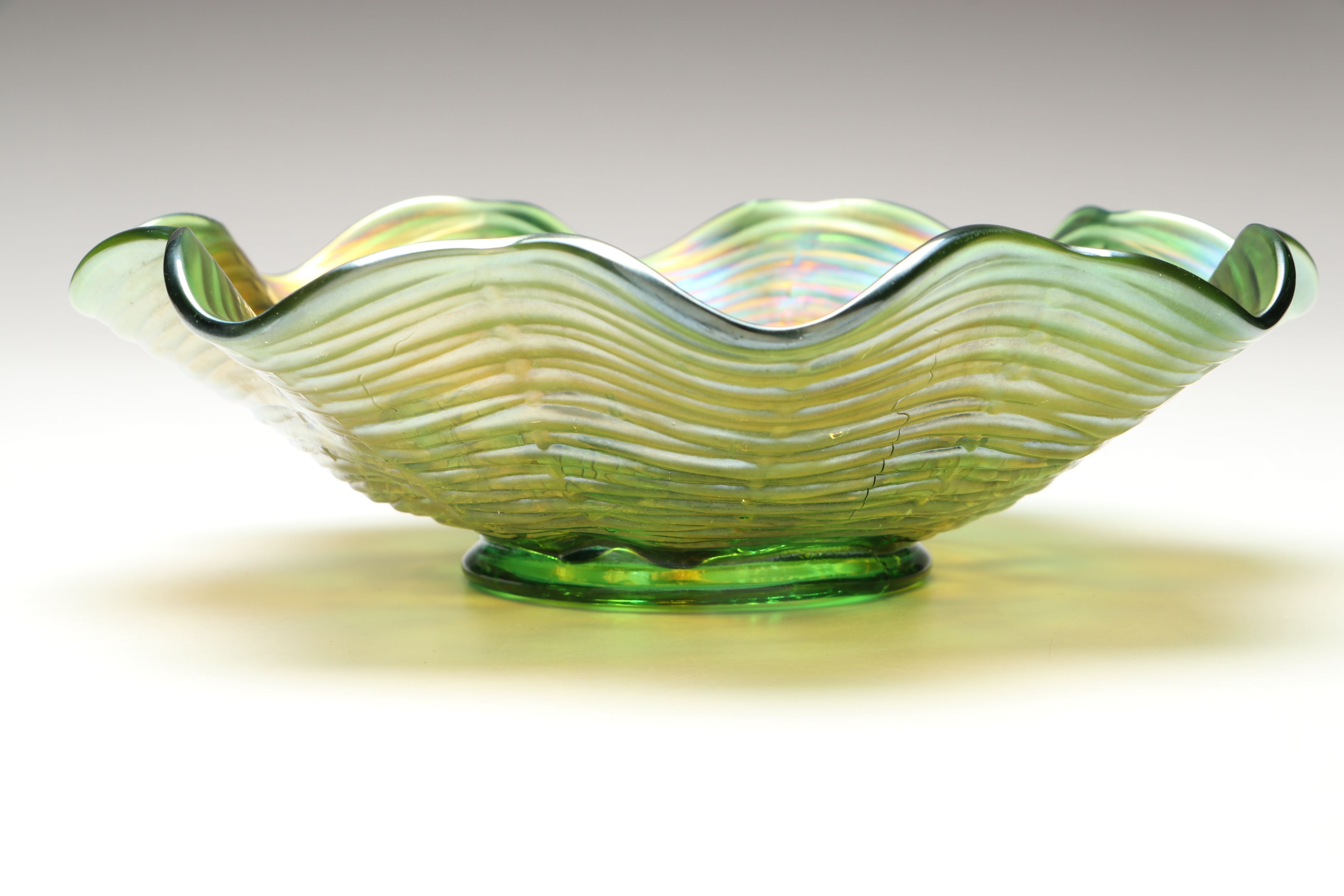 Northwood "Rose Show" Carnival Glass Ruffled Bowl, Early 20th Century