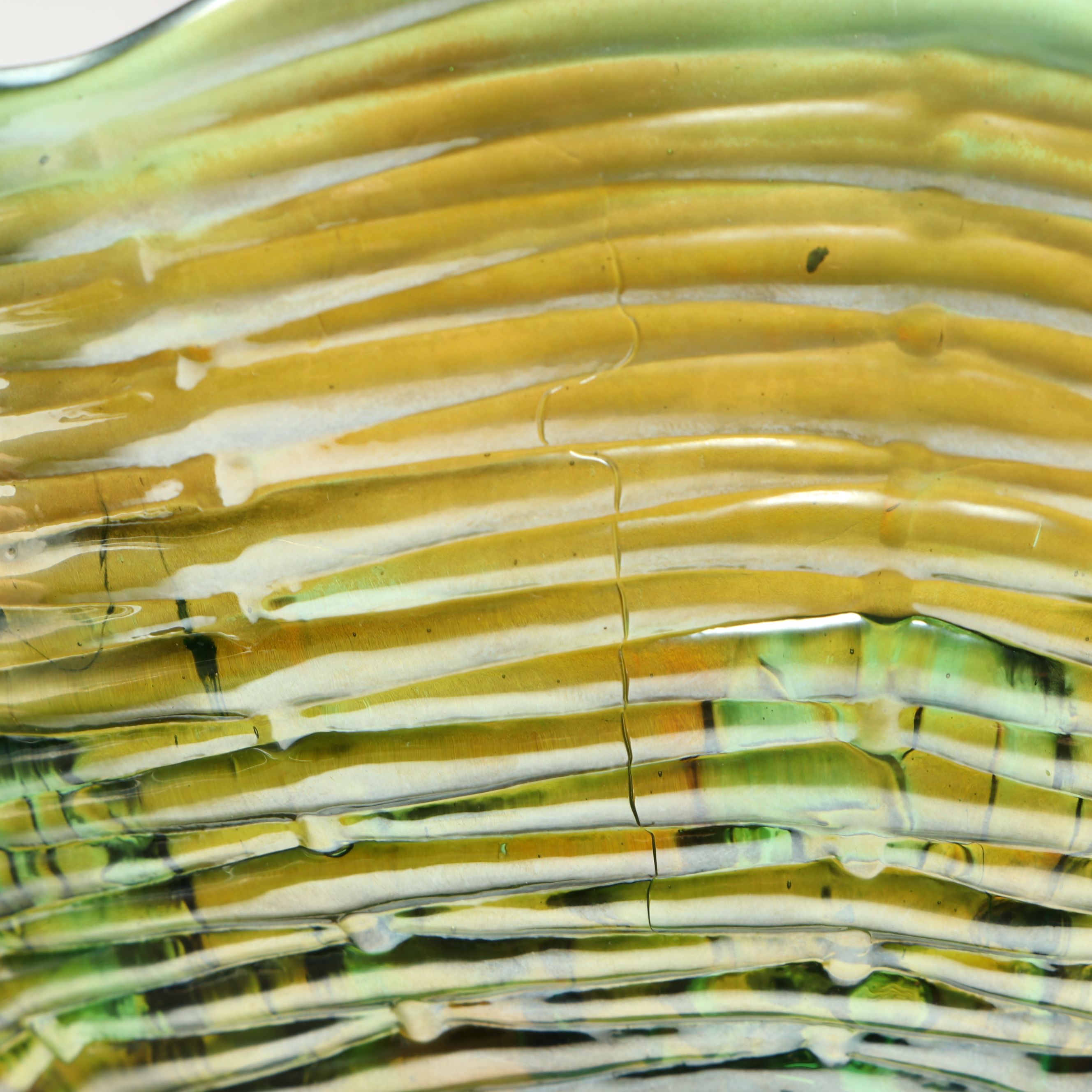 Northwood "Rose Show" Carnival Glass Ruffled Bowl, Early 20th Century