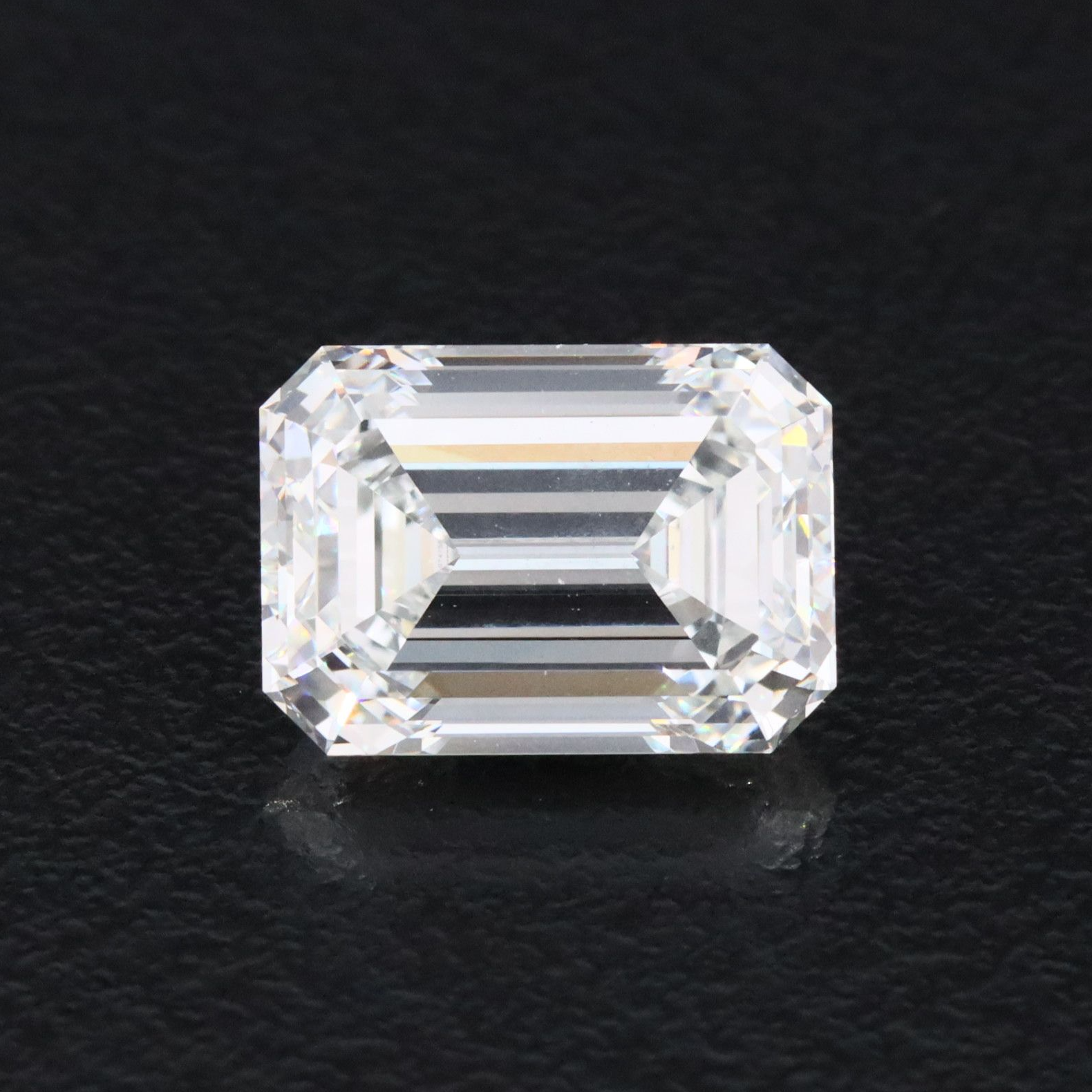 Loose 3.07 CT Lab Grown Diamond with IGI Report