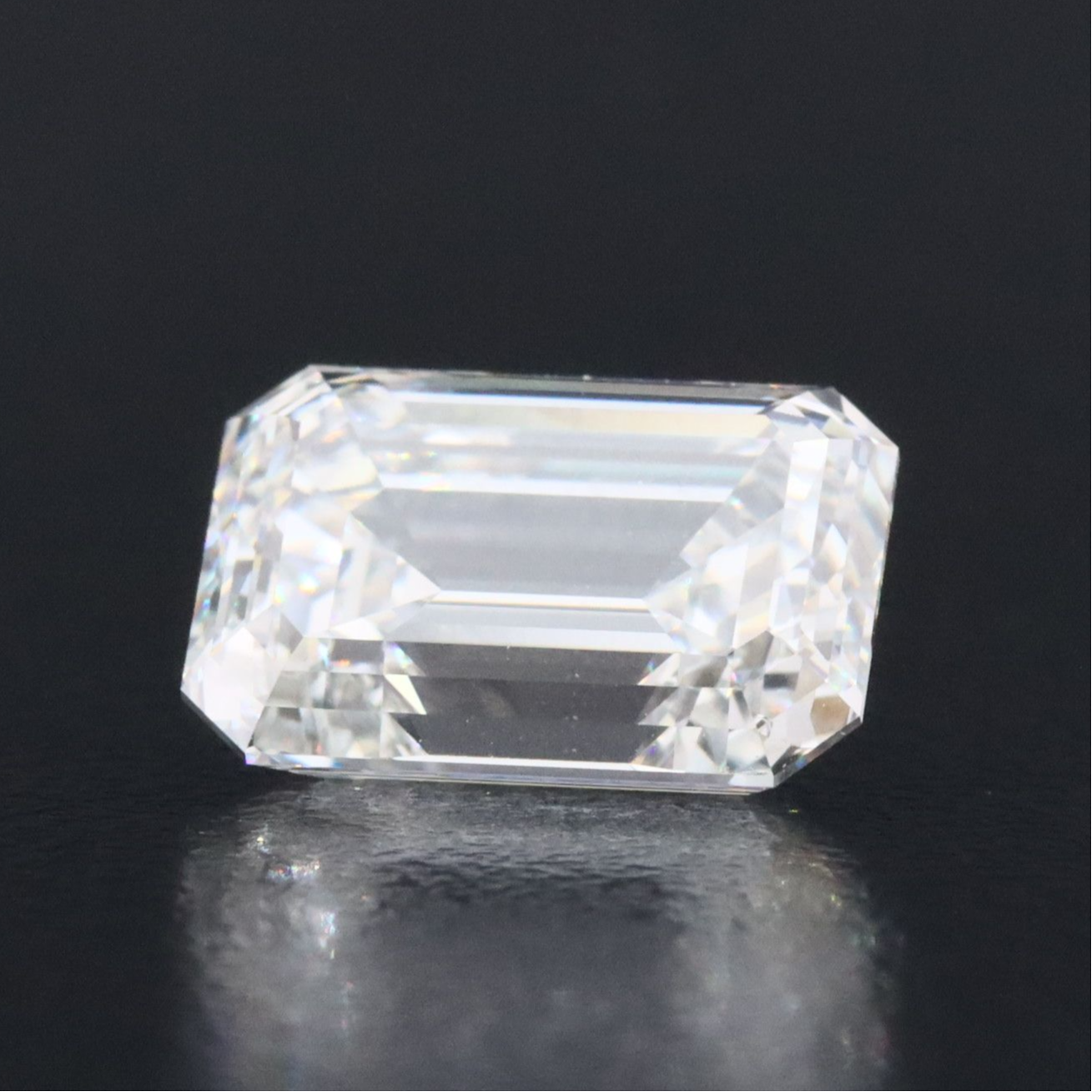 Loose 3.07 CT Lab Grown Diamond with IGI Report