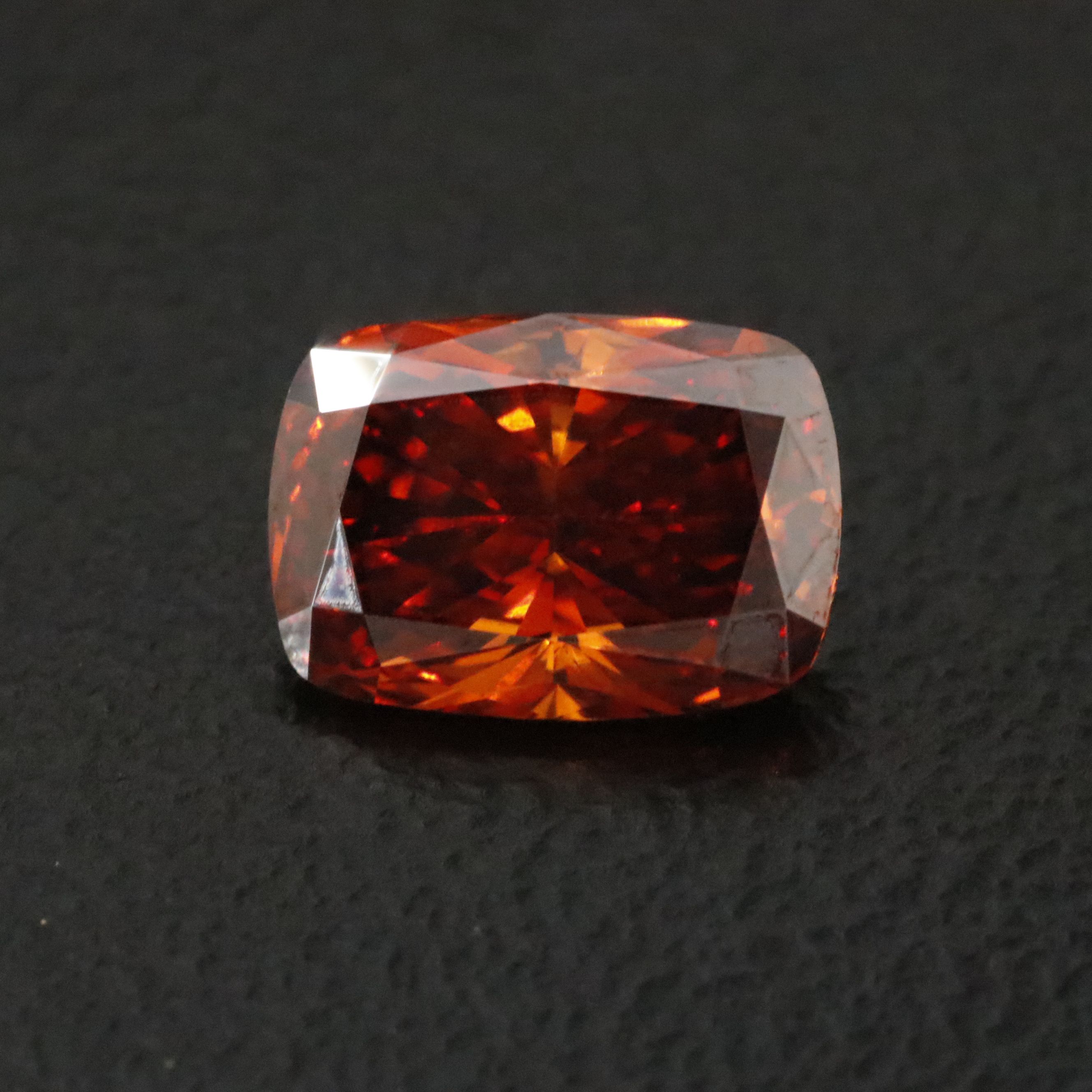 Loose 1.00 CT Lab Grown Fancy Vivid Orange Diamond with IGI Report