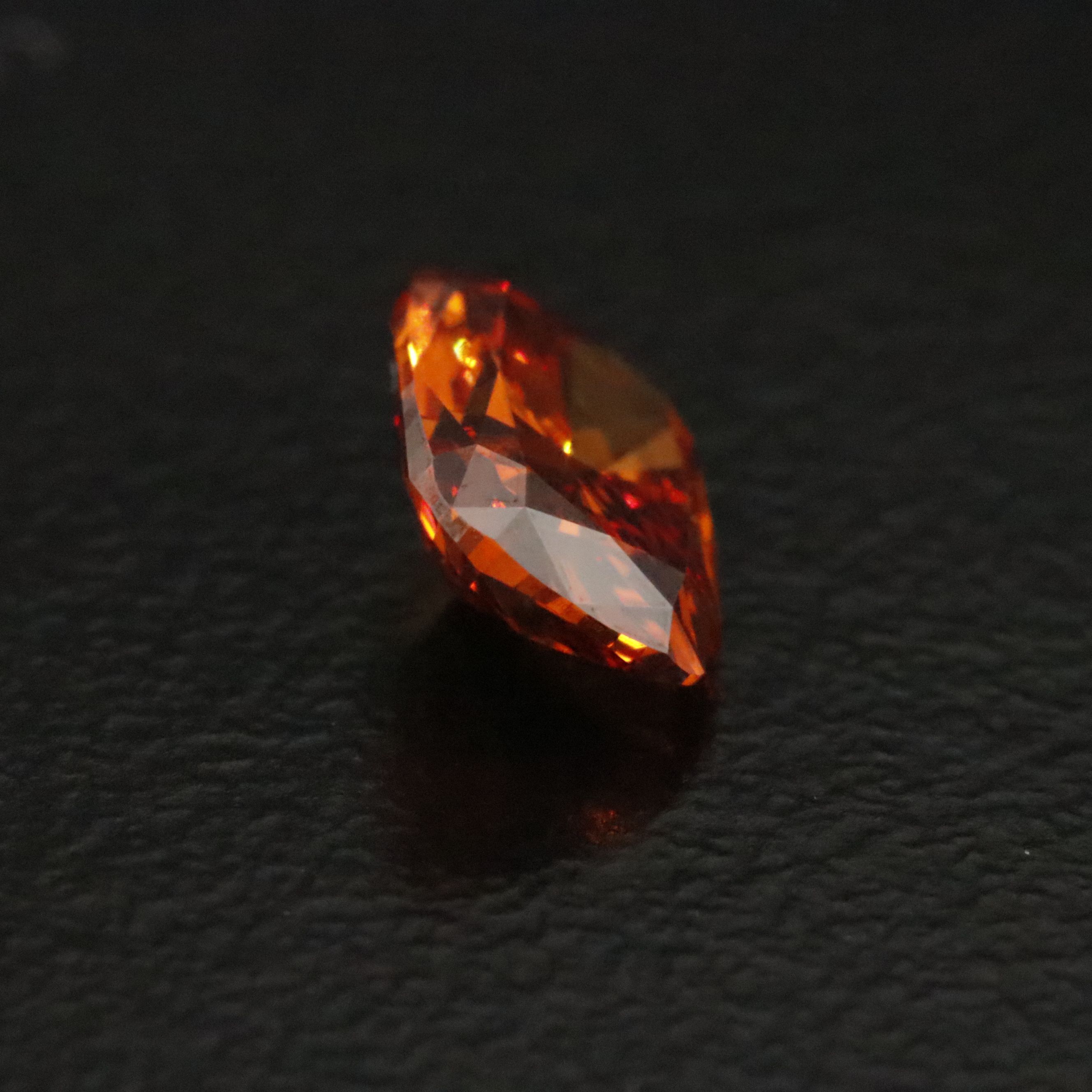 Loose 1.00 CT Lab Grown Fancy Vivid Orange Diamond with IGI Report