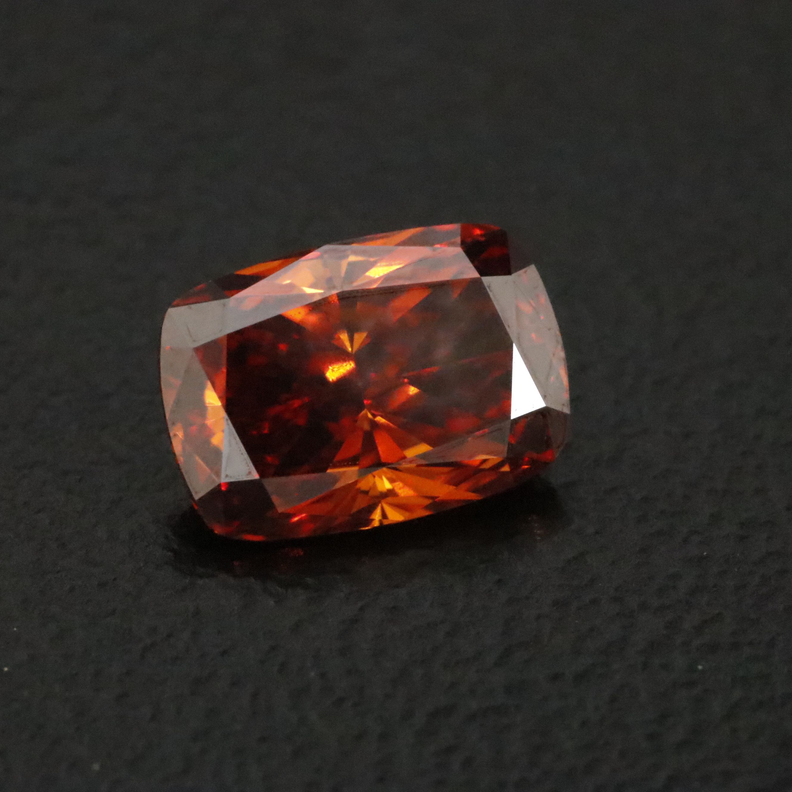 Loose 1.00 CT Lab Grown Fancy Vivid Orange Diamond with IGI Report