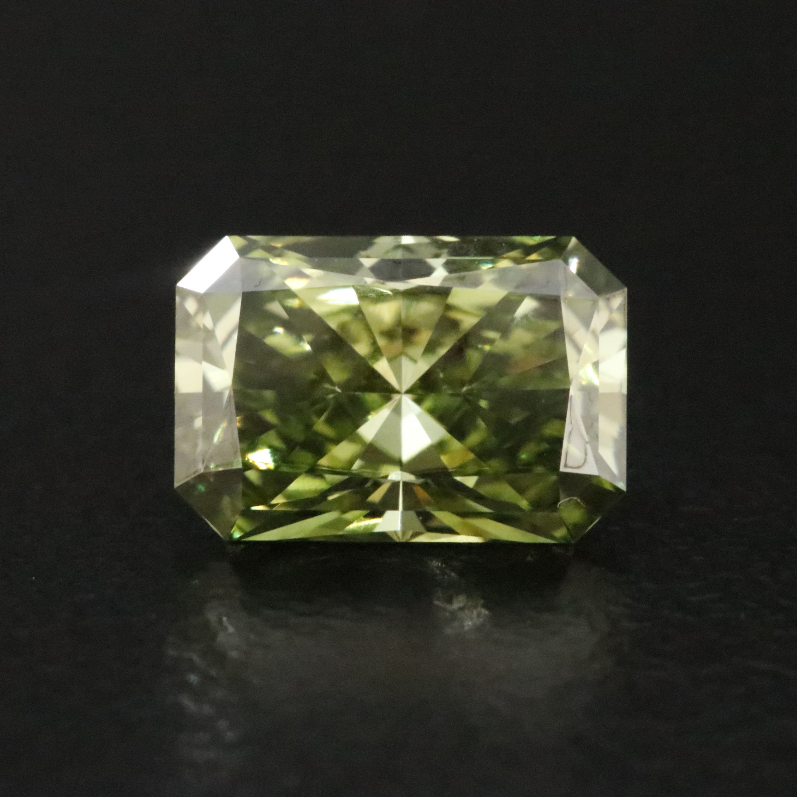 Loose 1.55 CT Lab Grown Fancy Vivid Green Diamond with IGI Report