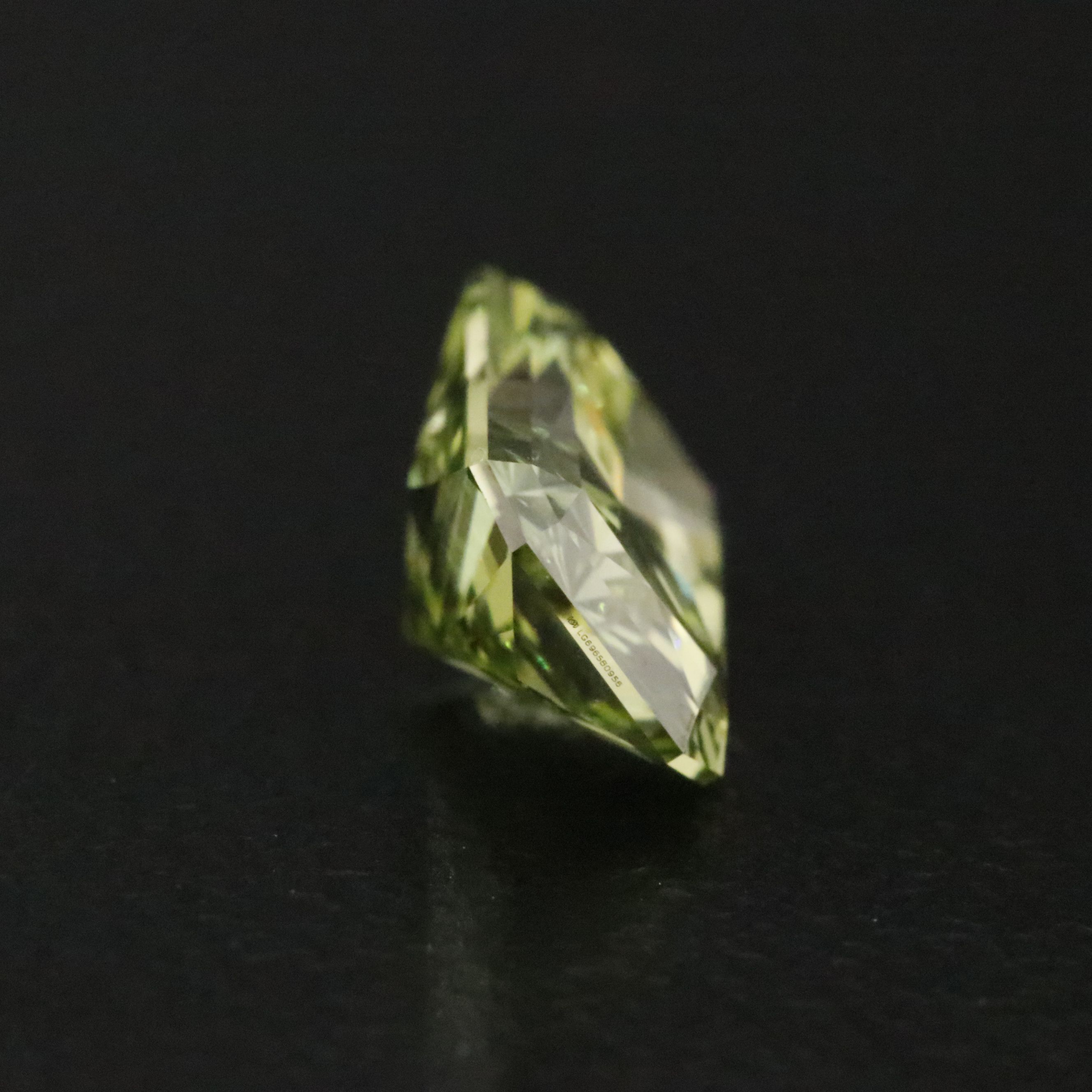 Loose 1.55 CT Lab Grown Fancy Vivid Green Diamond with IGI Report