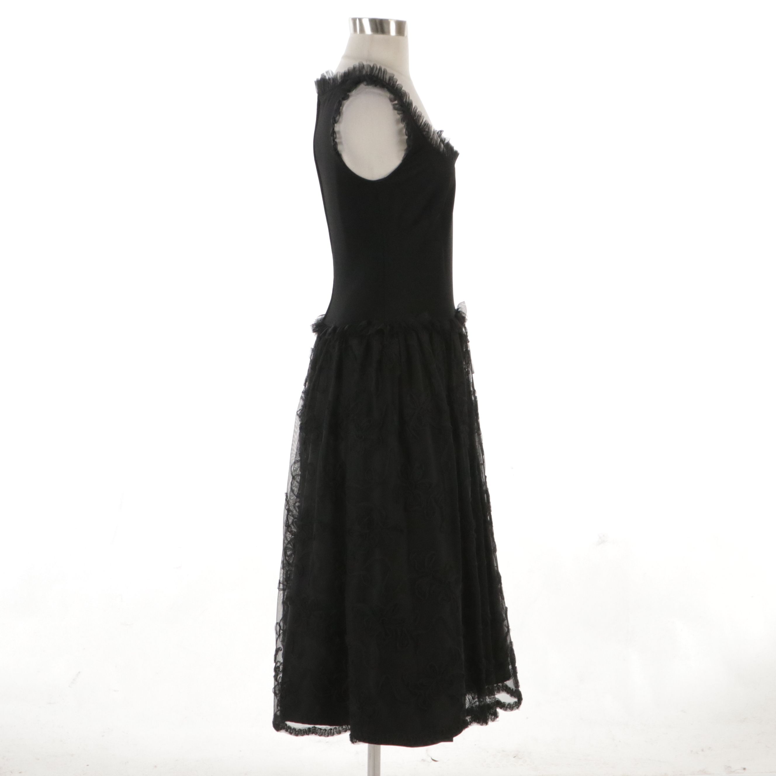 Tadashi Black Ruffled and Ribbonwork Sleeveless Evening Dress