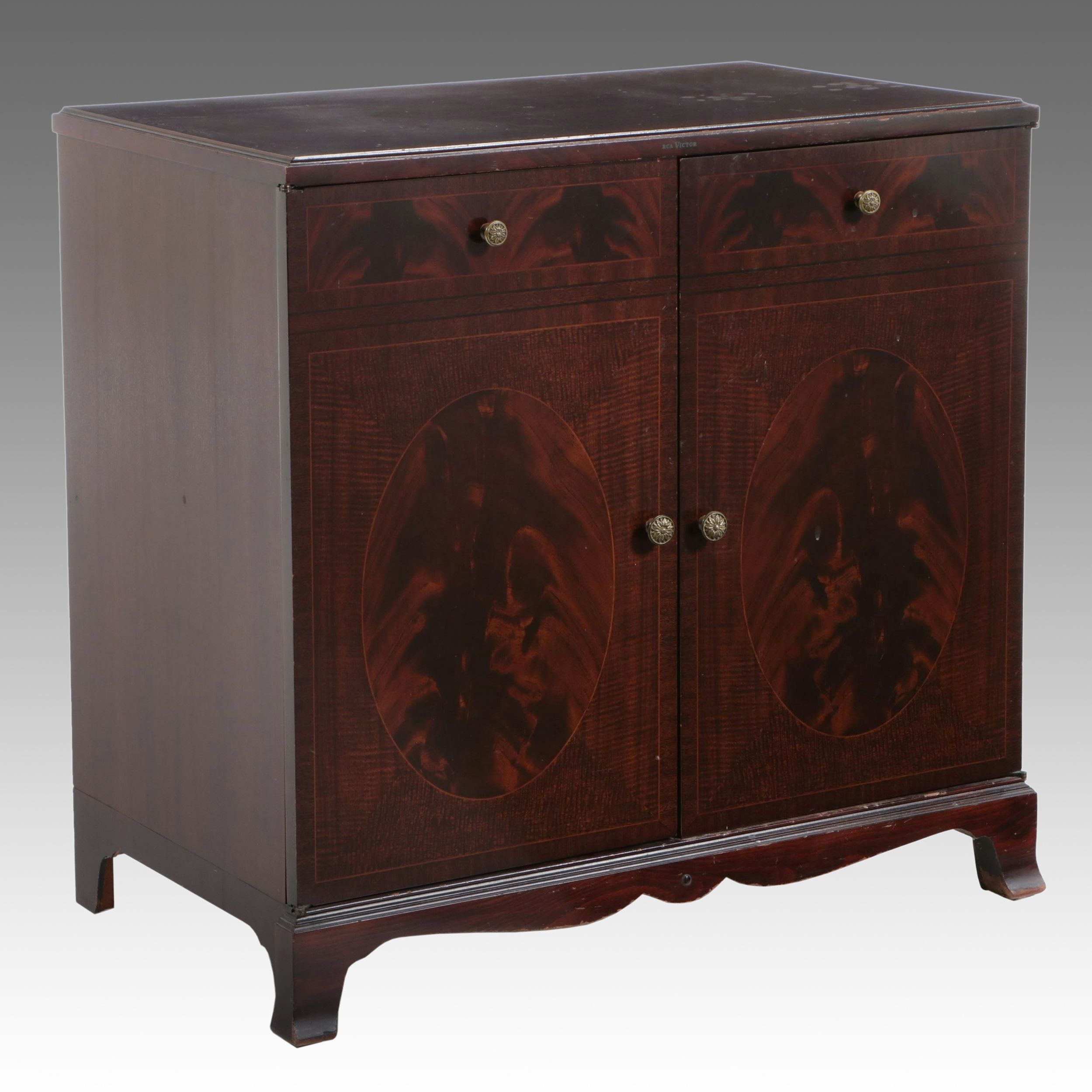 RCA Victor "Victrola" Hepplewhite Style Record Storage Cabinet, Mid-20th Century