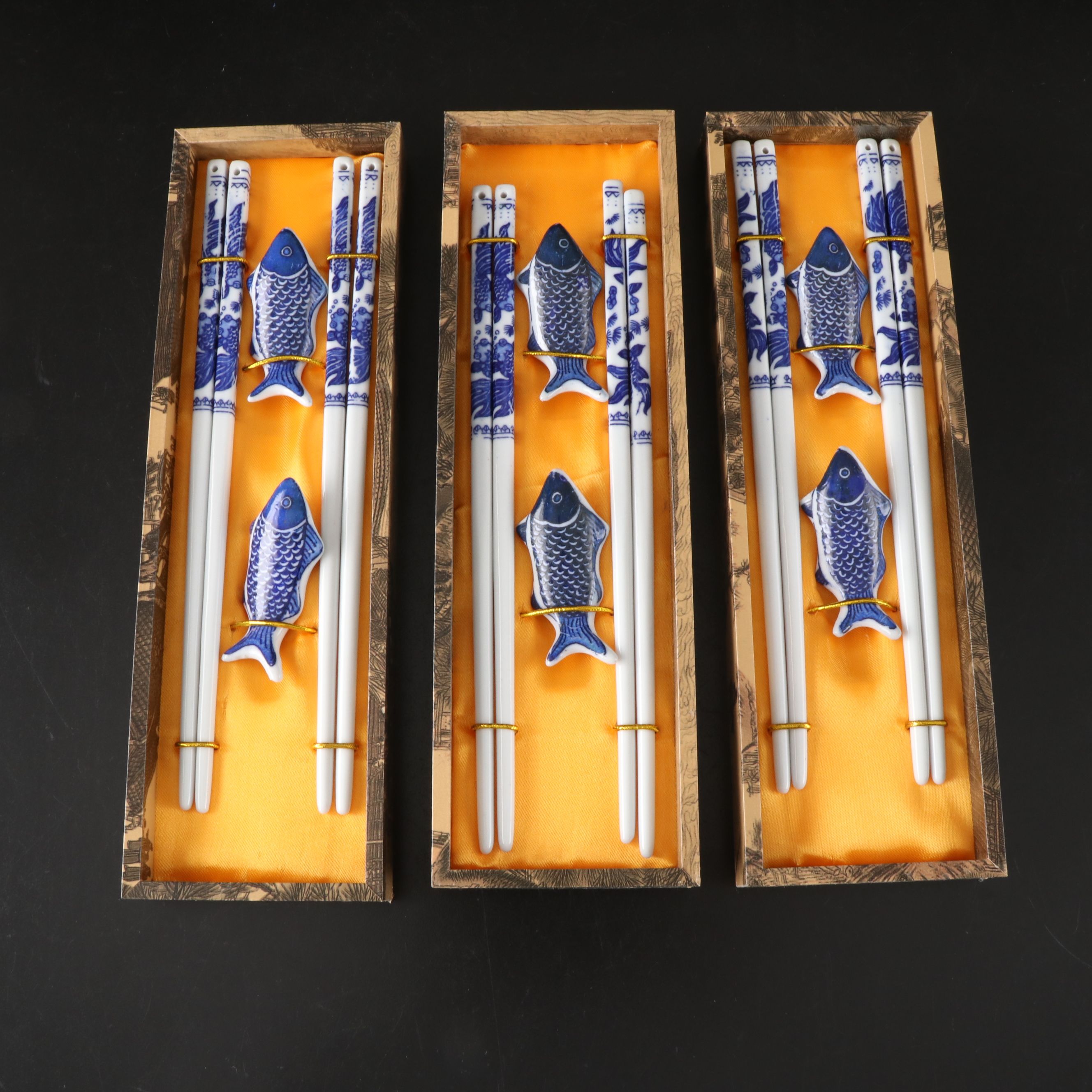 Chinese Blue and White Porcelain Chopsticks with Fish Platter, More Dinnerware