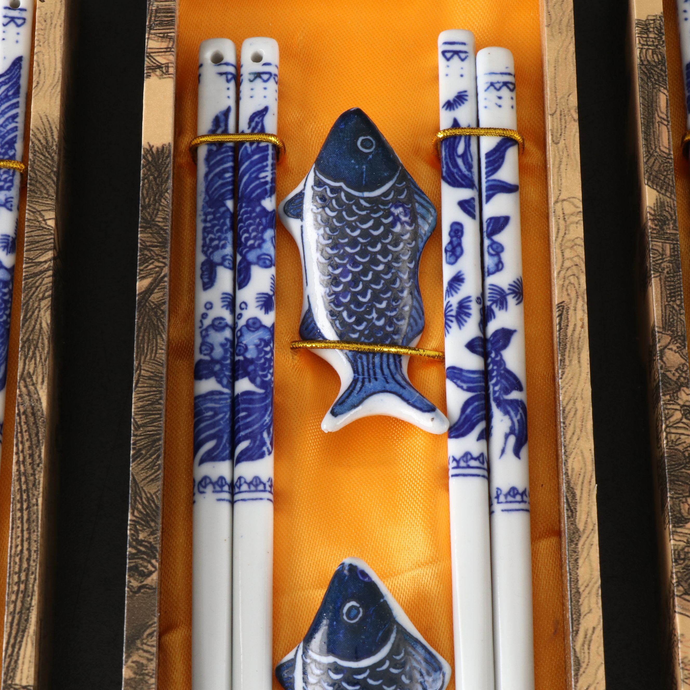 Chinese Blue and White Porcelain Chopsticks with Fish Platter, More Dinnerware