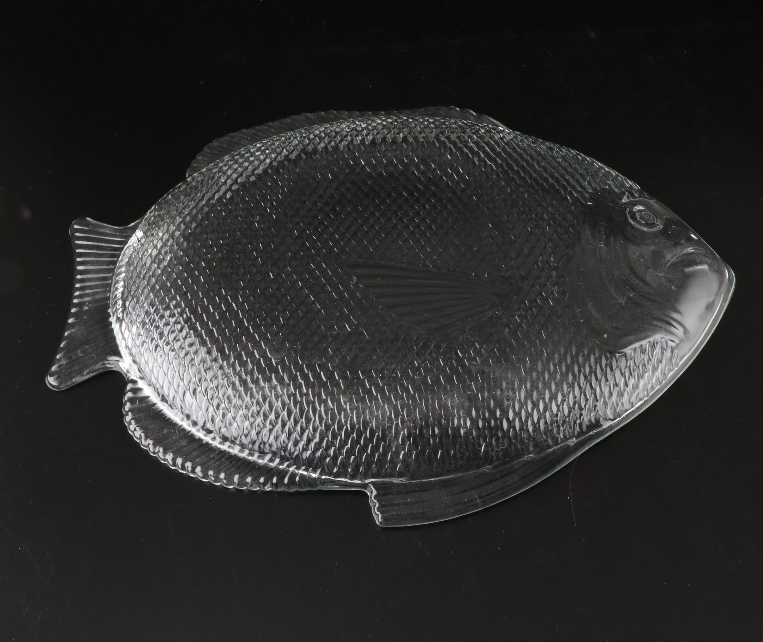 Chinese Blue and White Porcelain Chopsticks with Fish Platter, More Dinnerware