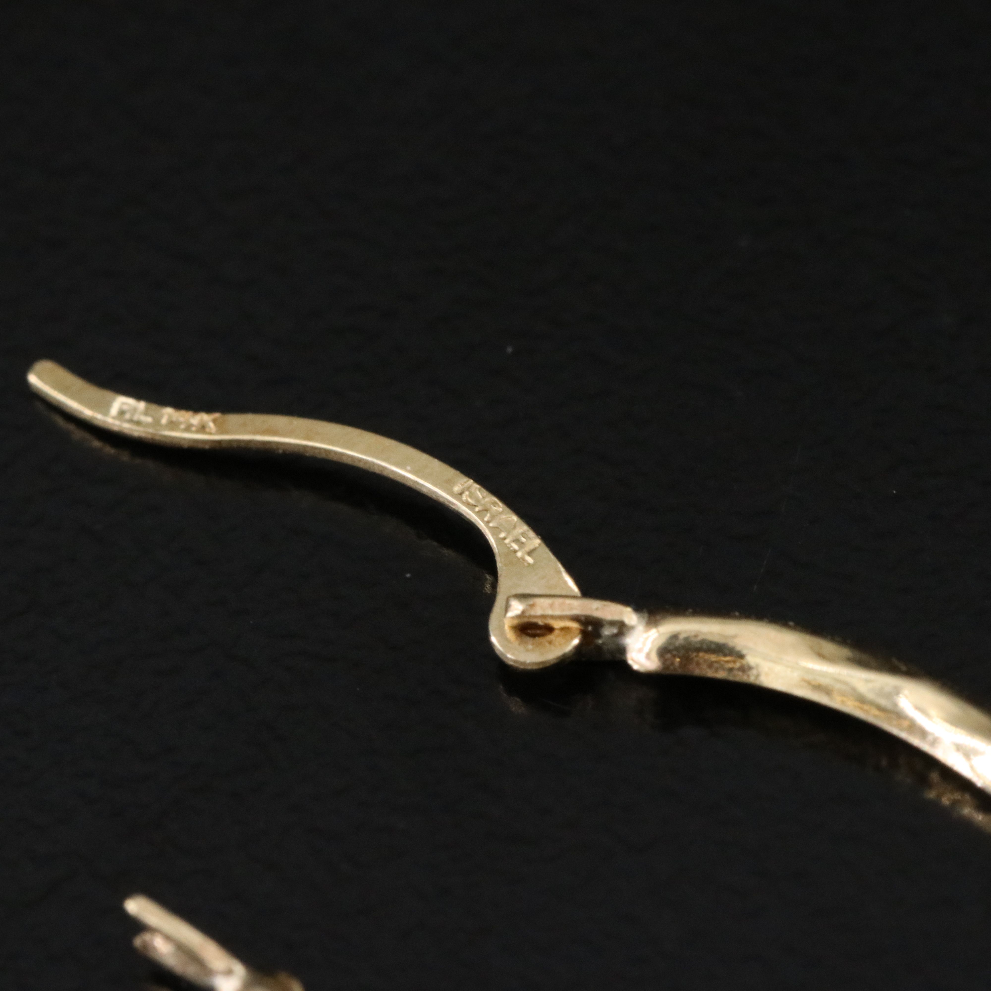 14K Fluted Oval Hoop Earrings