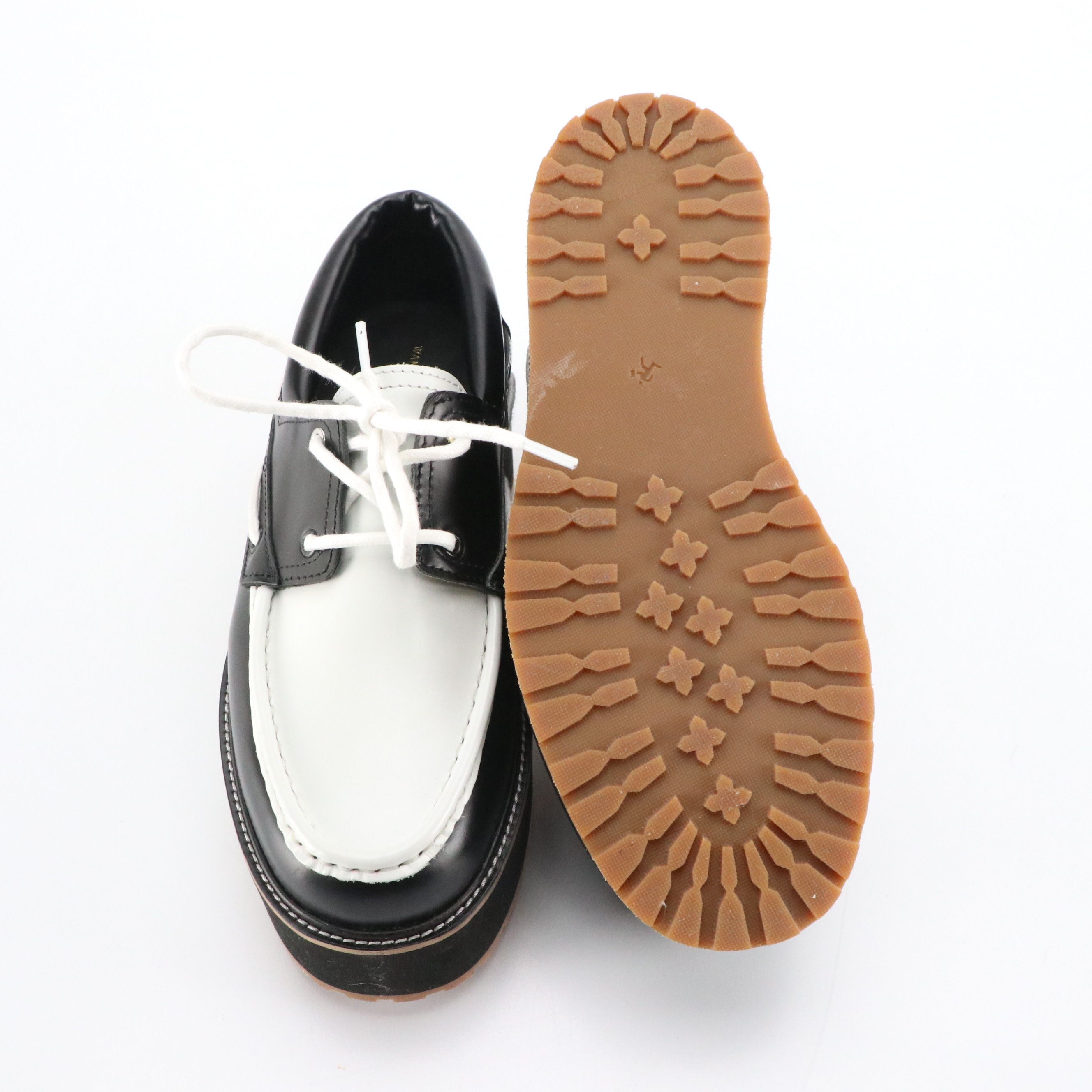 Want Les Essentiels Platform Rapson Boat Shoe in Black and White Leather