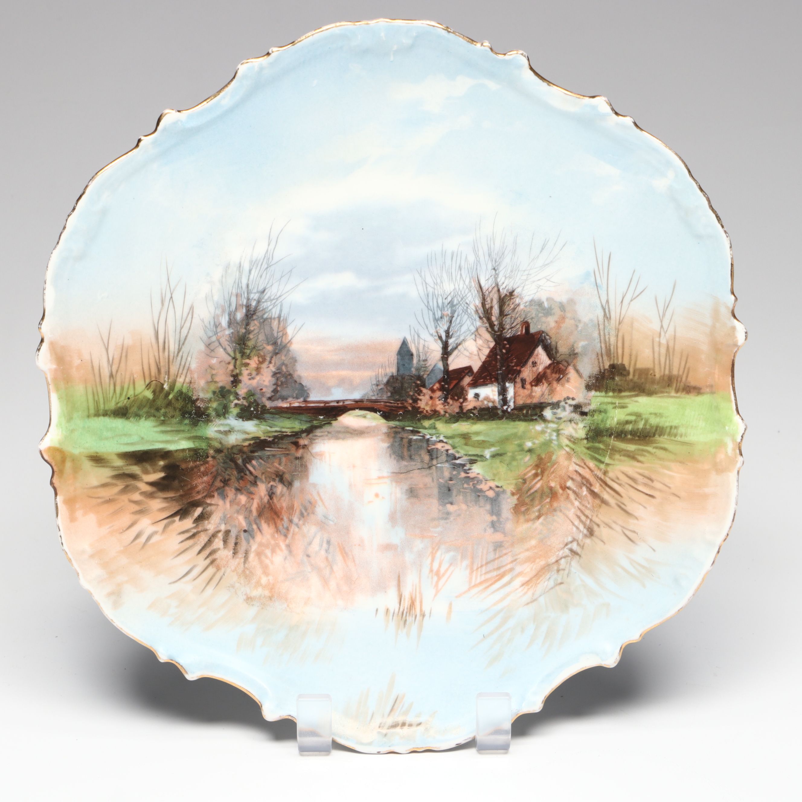 Sunshine Biscuits White House Tin with Limoges and Gloria Porcelain Plates