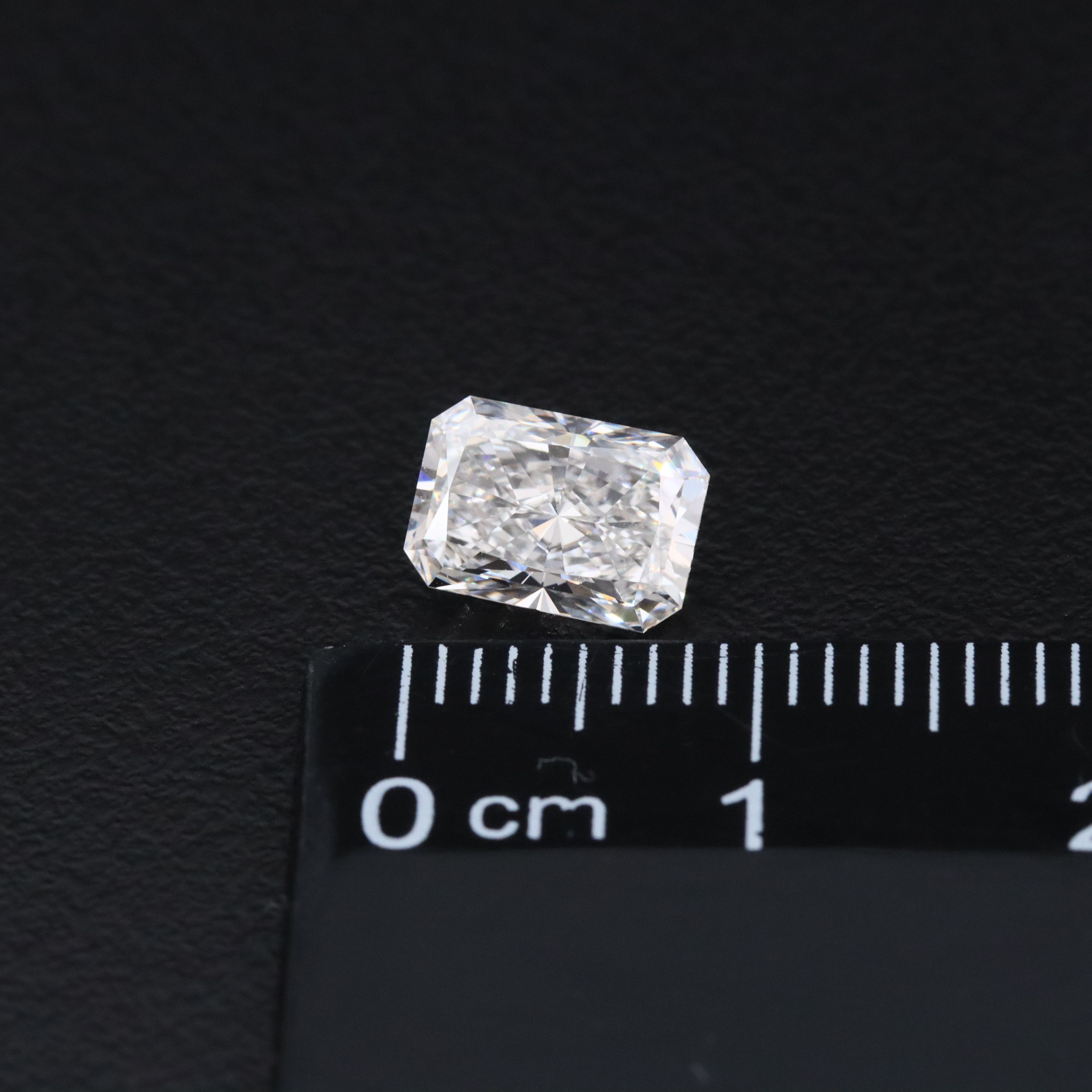 Loose 1.59 CT Lab Grown Diamond with IGI Report