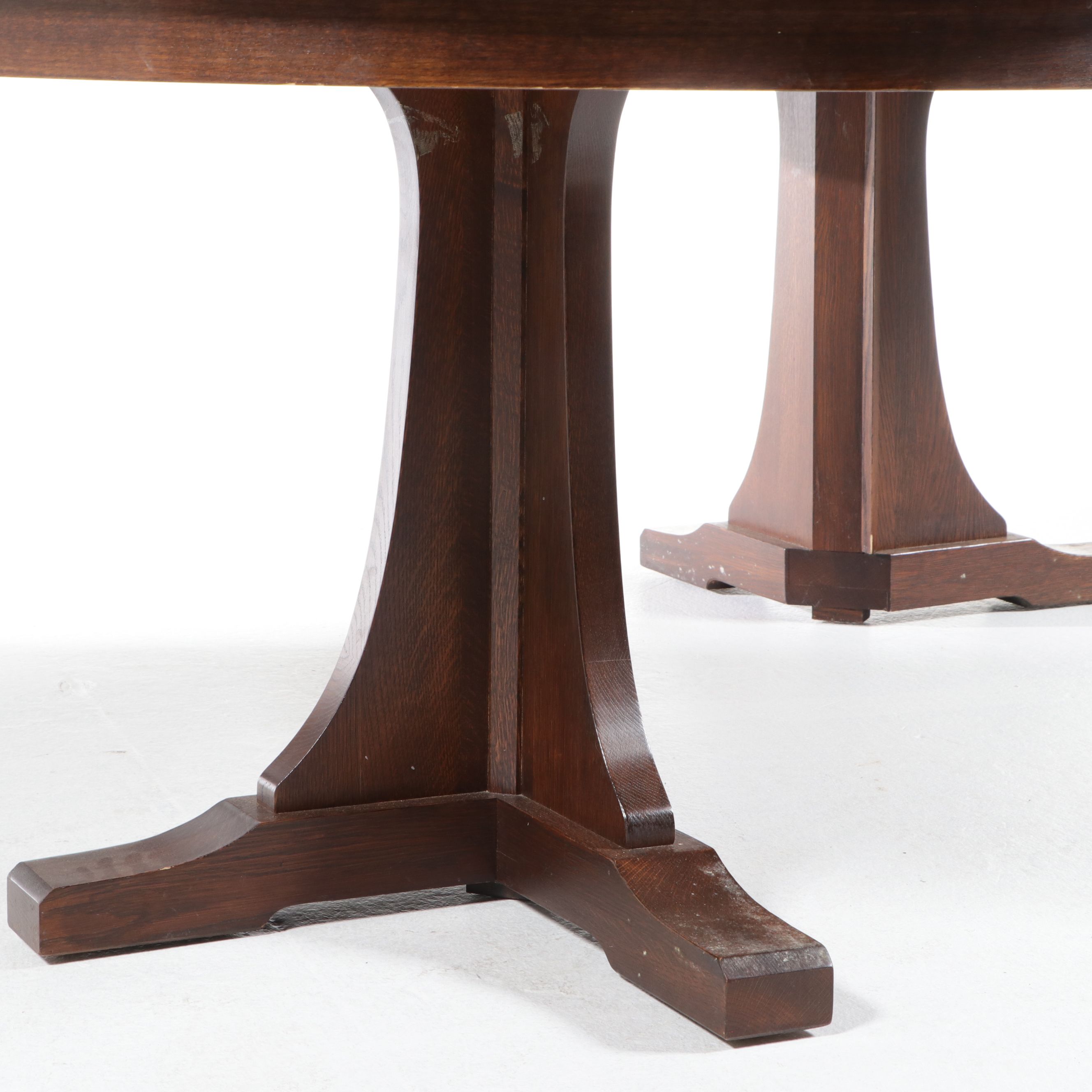 Stickley Mission Collection Quartersawn Oak Pedestal Dining Table, 2008