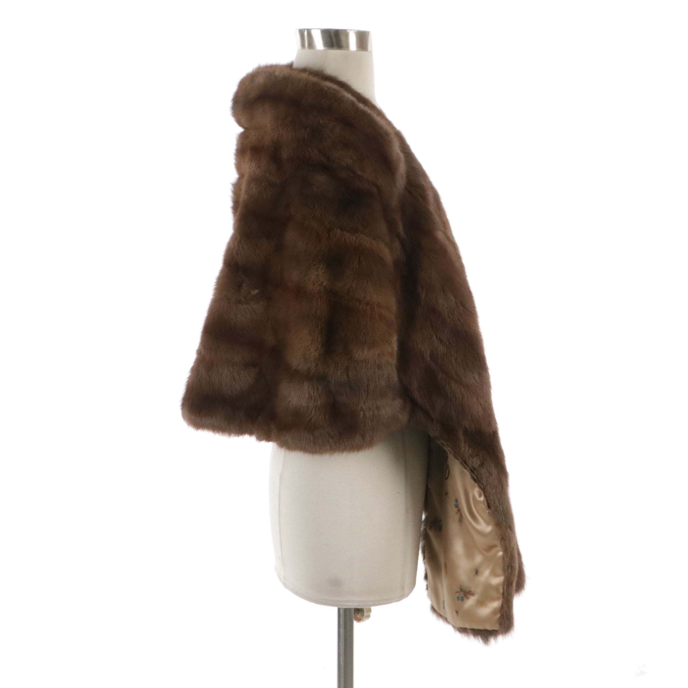Squirrel Fur Portrait Collar Stole
