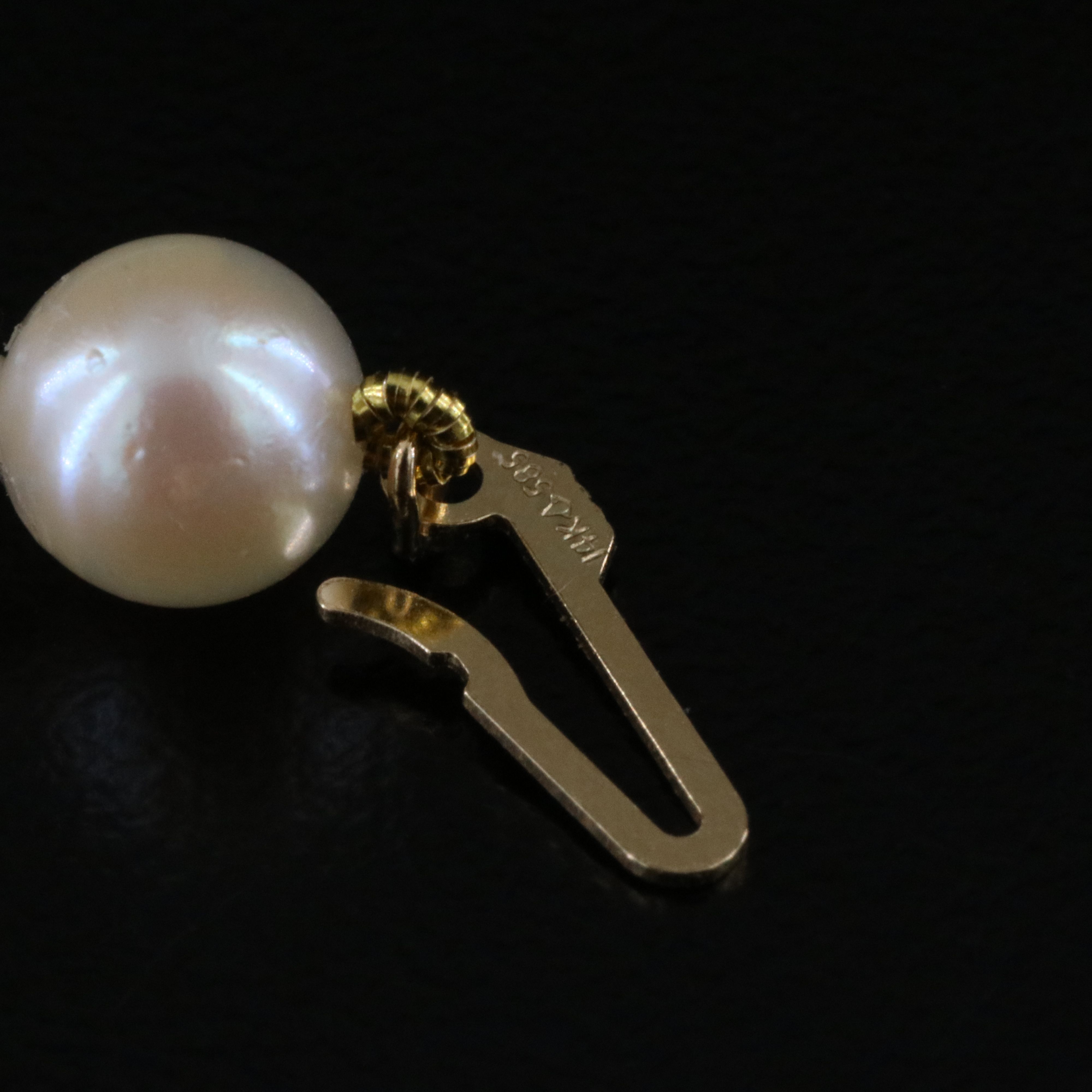 Pearl Necklace with 14K Clasp