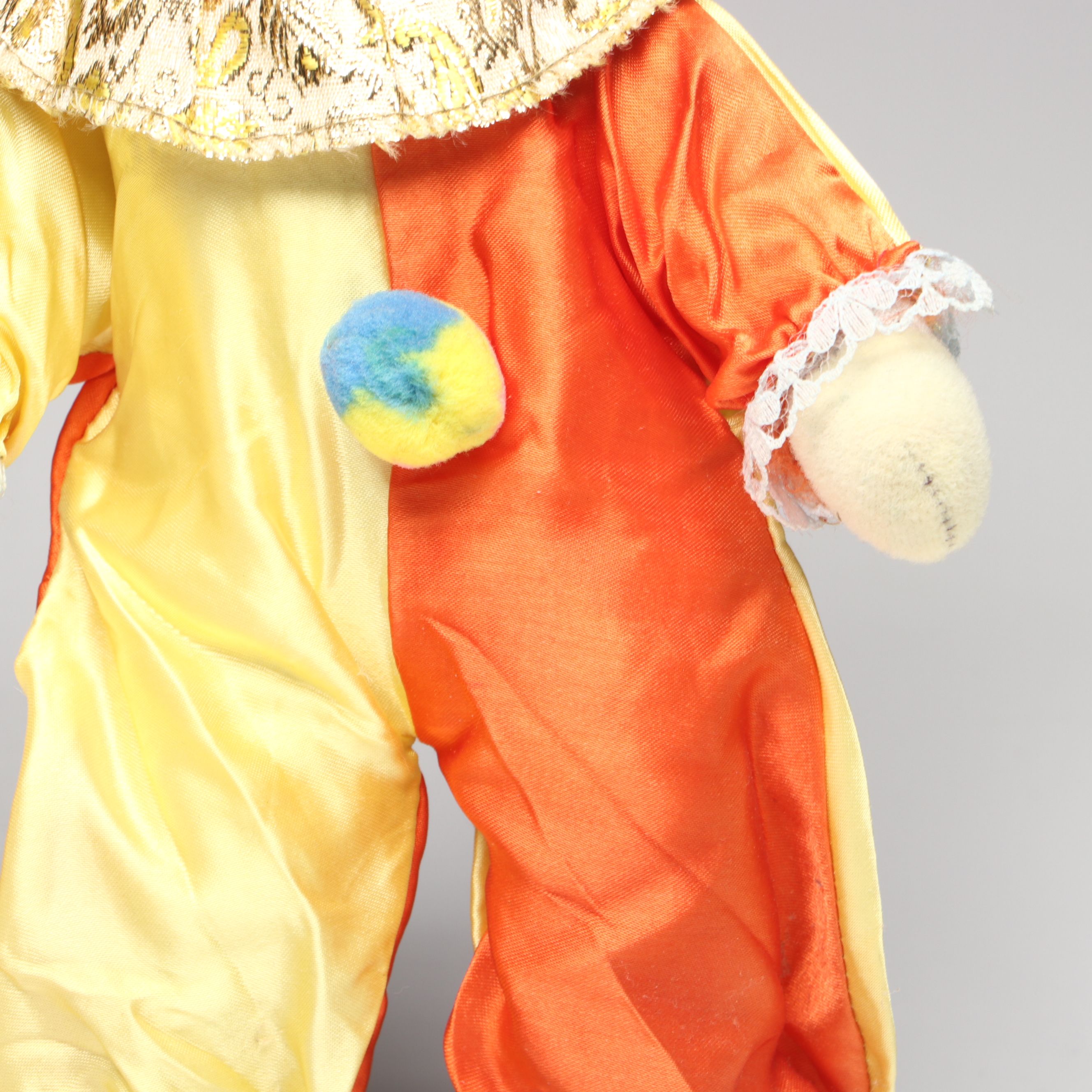 Jasco Porcelain Clown, Enesco Carousel and More Circus Décor