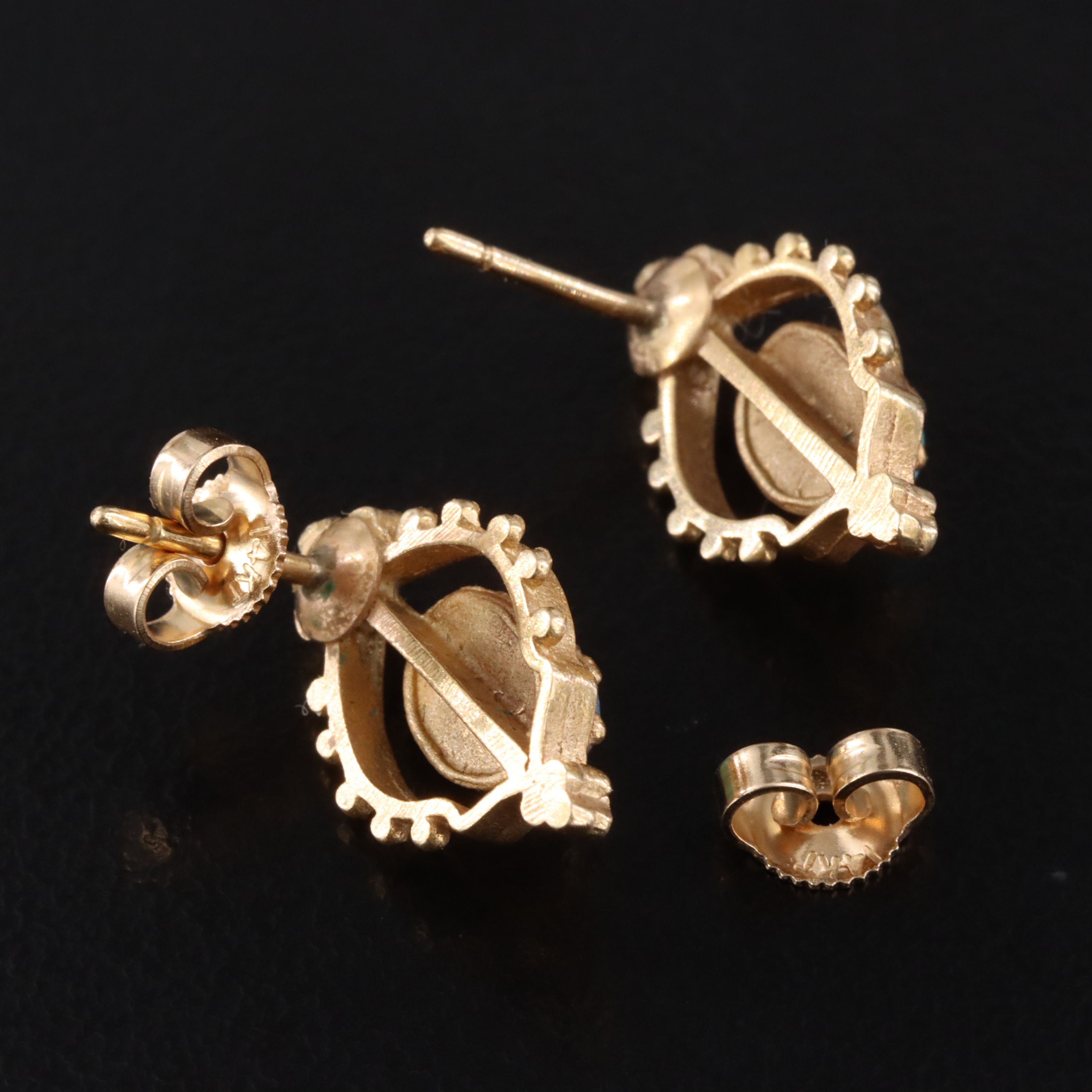 14K Opal Earrings in a Fleur-de-Lis Motif Setting