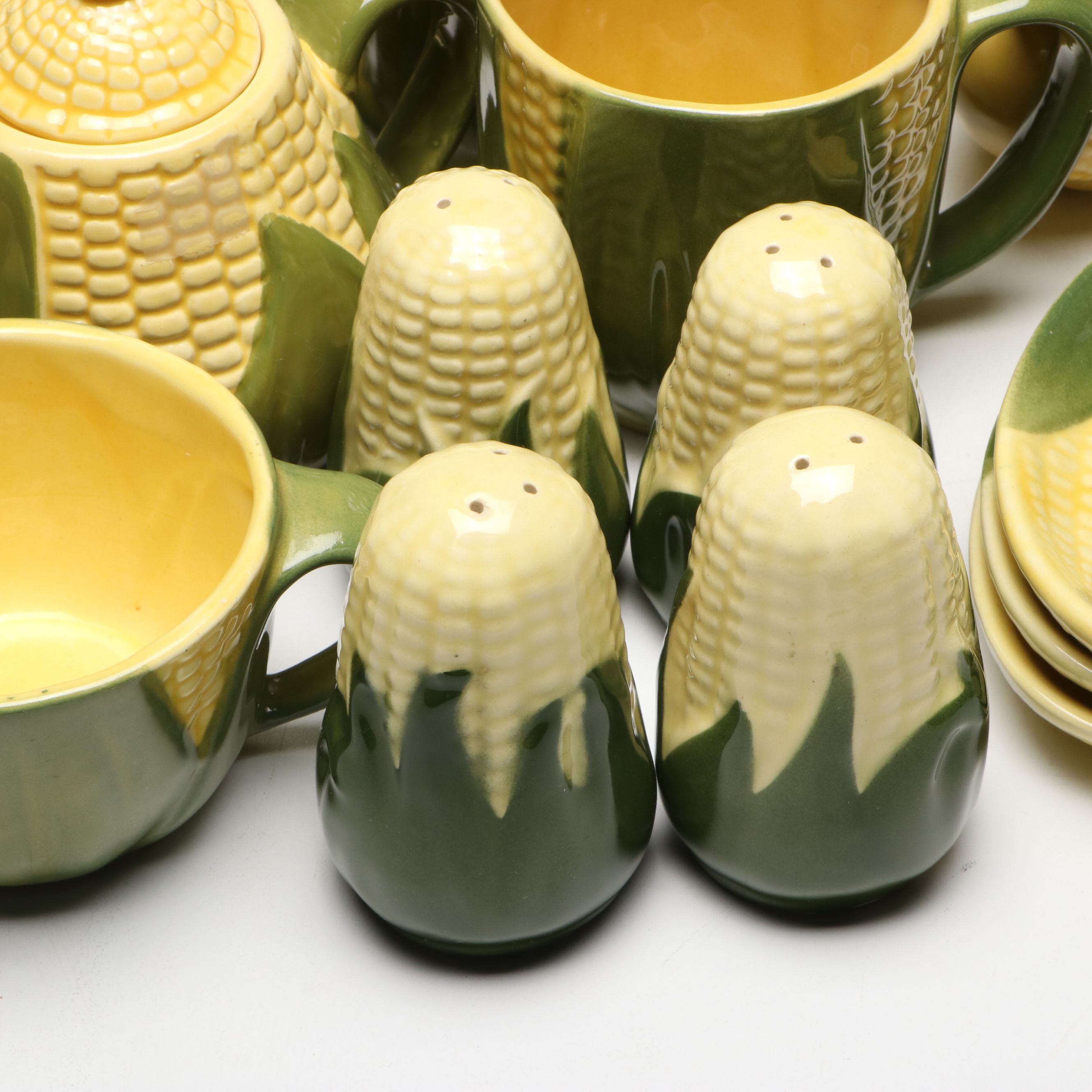 Shawnee "Corn King" and "Corn Queen" Novelty Ceramic Tableware, 20th C.