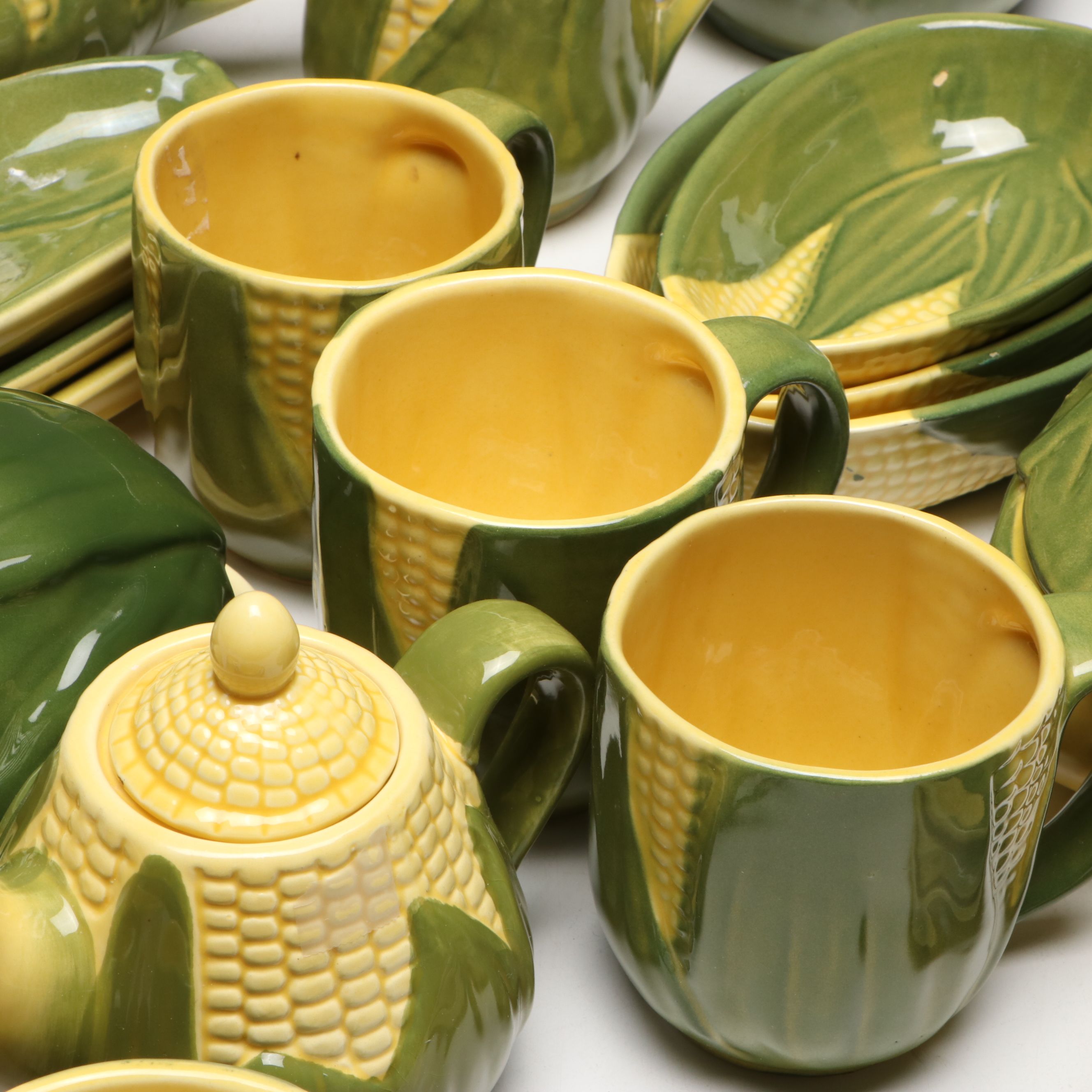 Shawnee "Corn King" and "Corn Queen" Novelty Ceramic Tableware, 20th C.