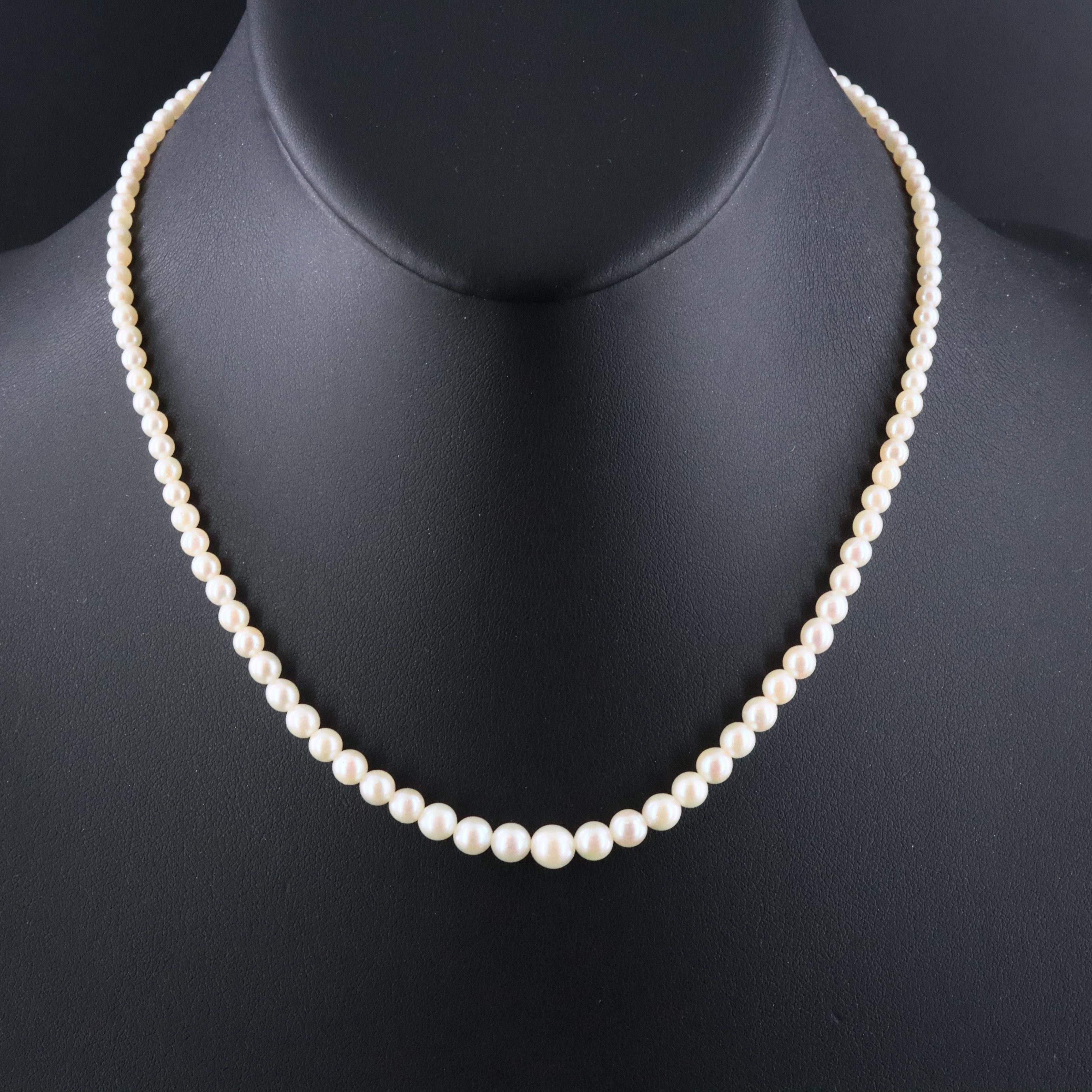 Graduated Pearl Necklace with 10K Clasp