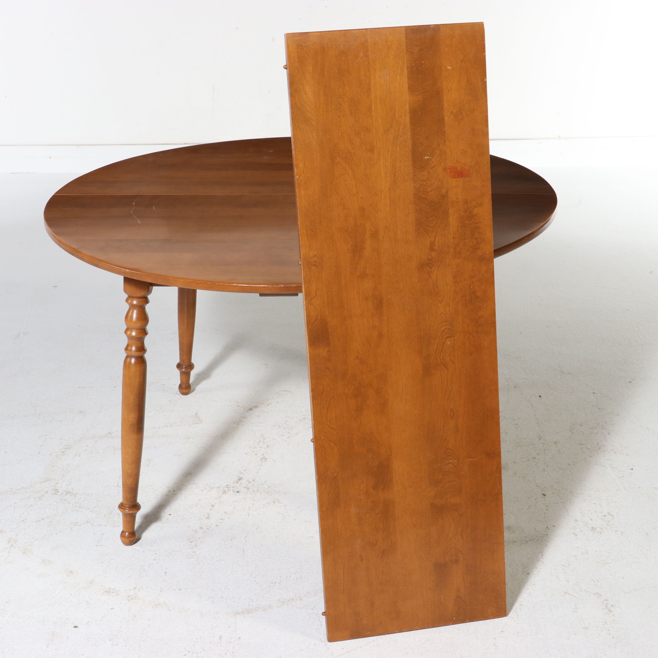 Ethan Allen by Baumritter Colonial Revival Style Six-Piece Maple Dining Set